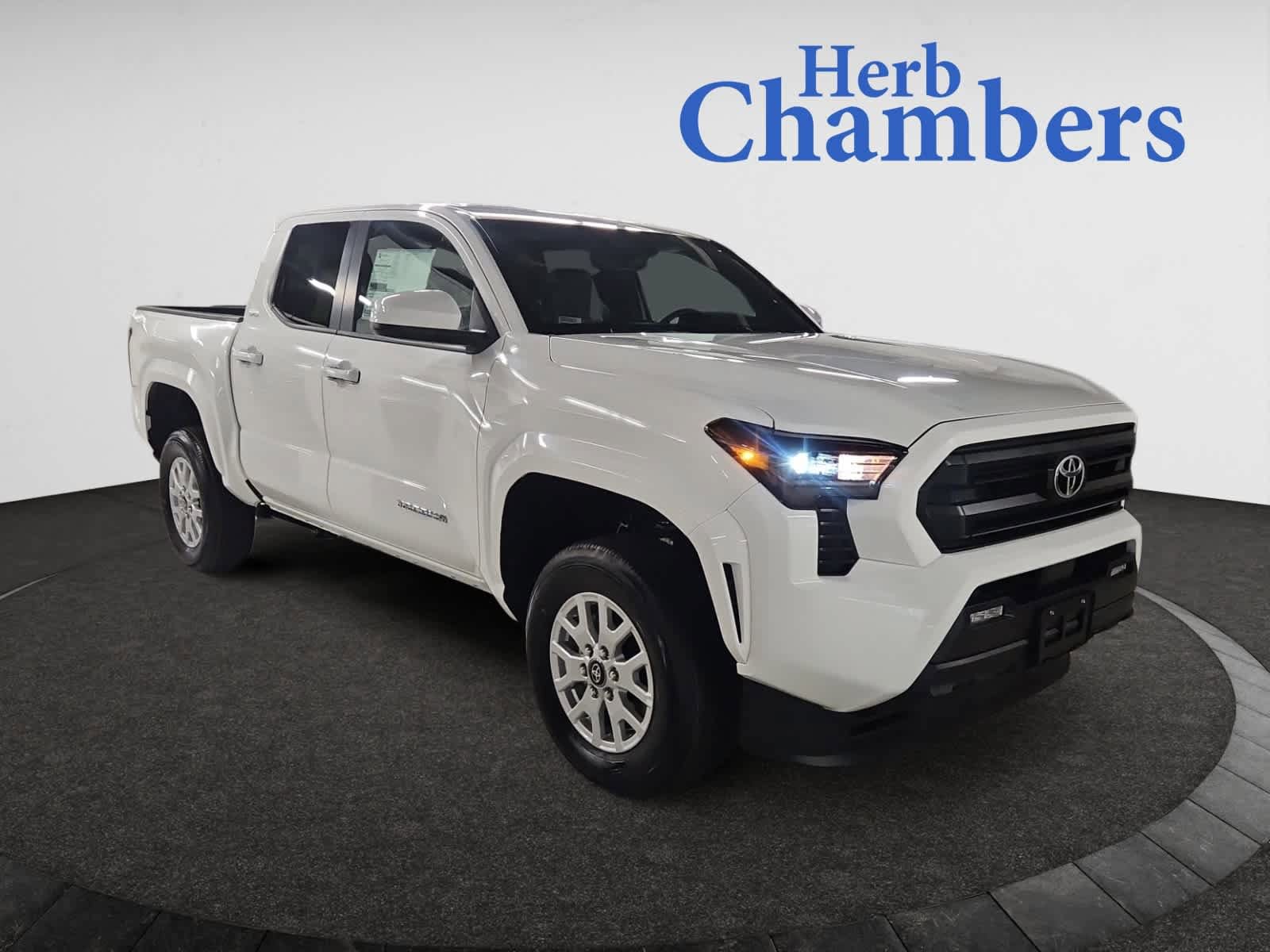 new 2025 Toyota Tacoma car, priced at $38,984