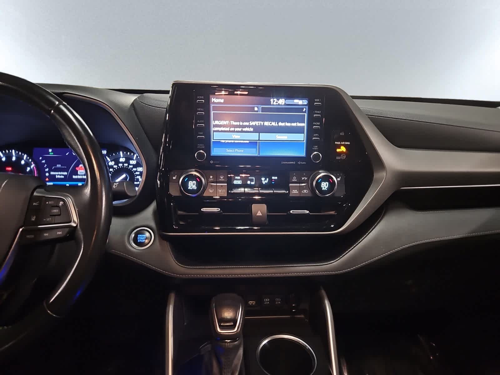 used 2021 Toyota Highlander car, priced at $36,297