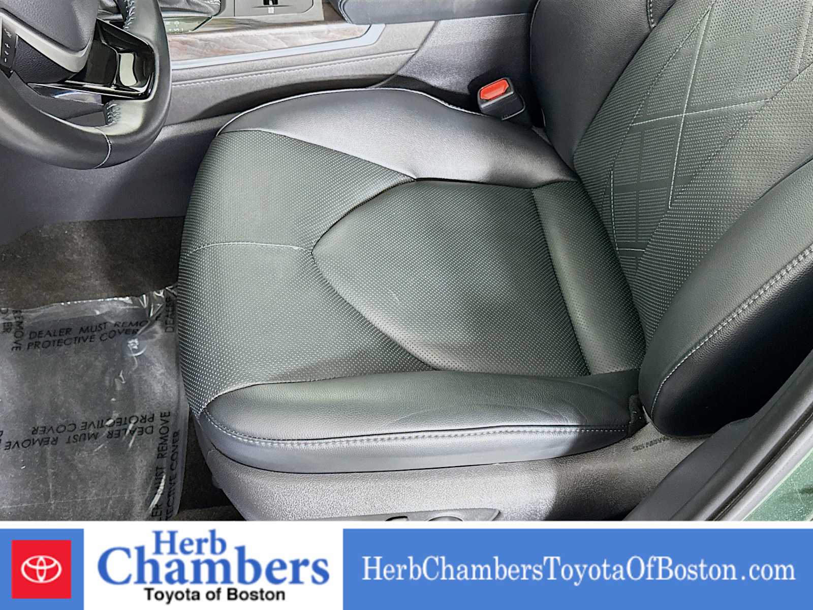 used 2023 Toyota Highlander car, priced at $47,497