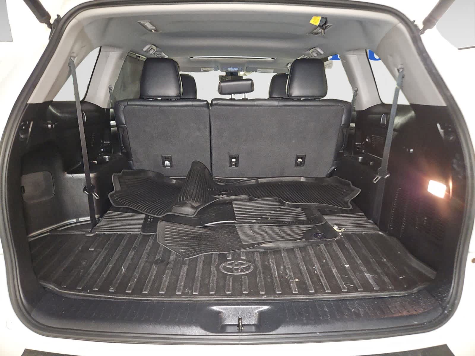 used 2018 Toyota Highlander car, priced at $29,397