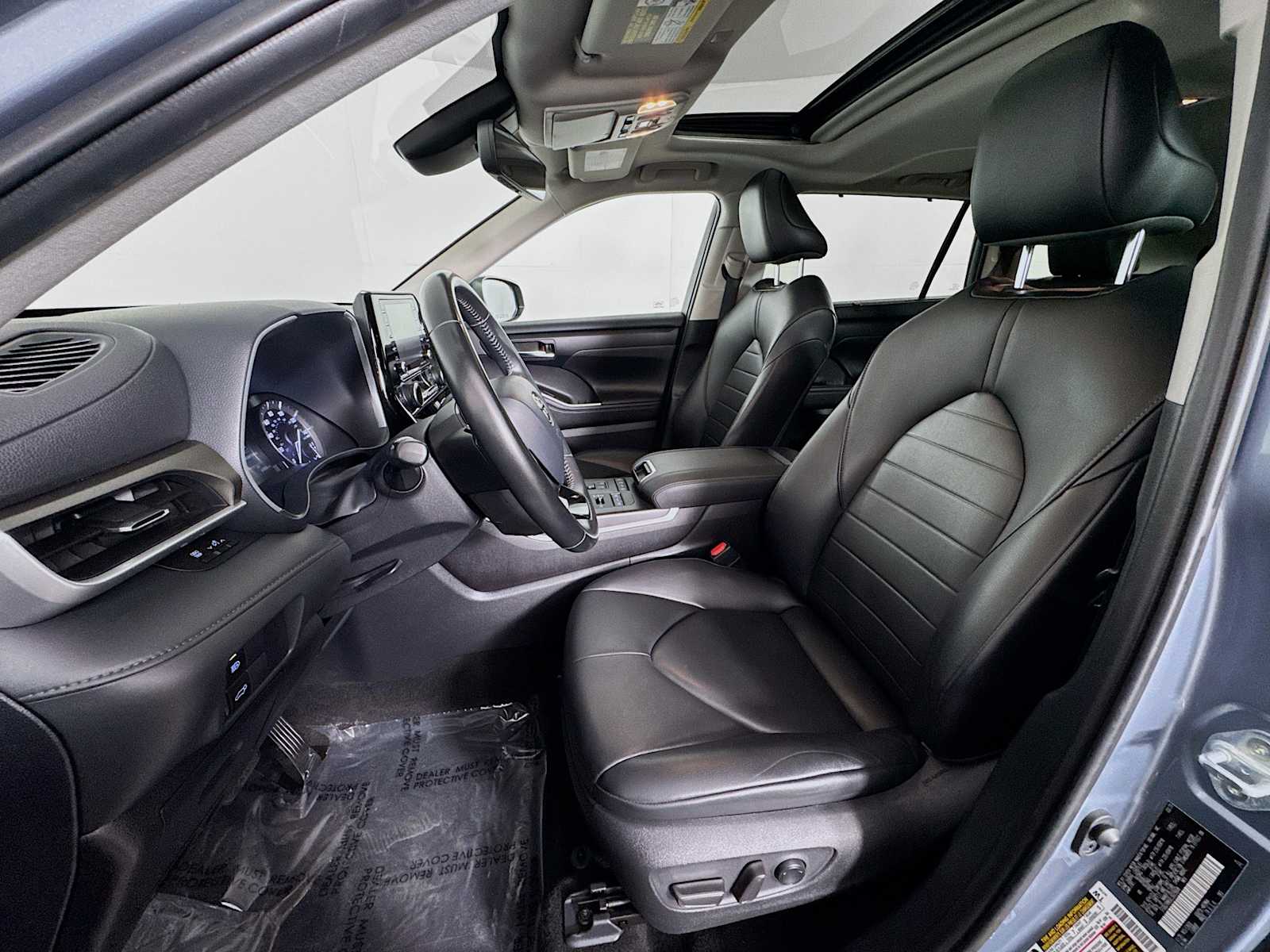 used 2020 Toyota Highlander car, priced at $32,497