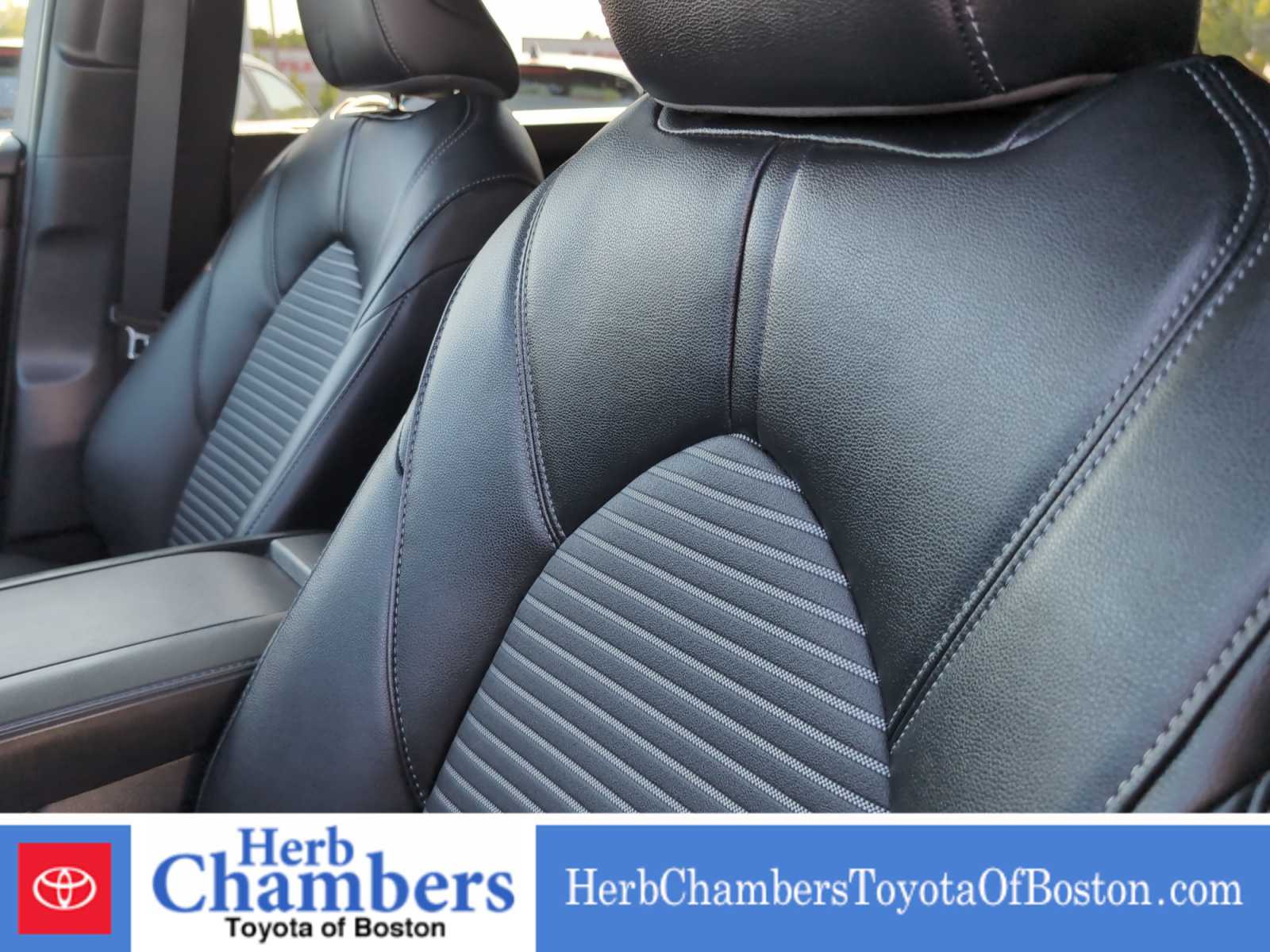 used 2024 Toyota Highlander car, priced at $44,297