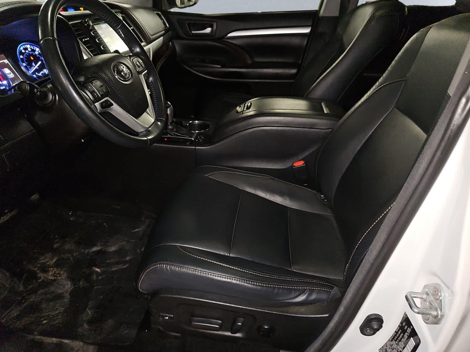 used 2018 Toyota Highlander car, priced at $29,397