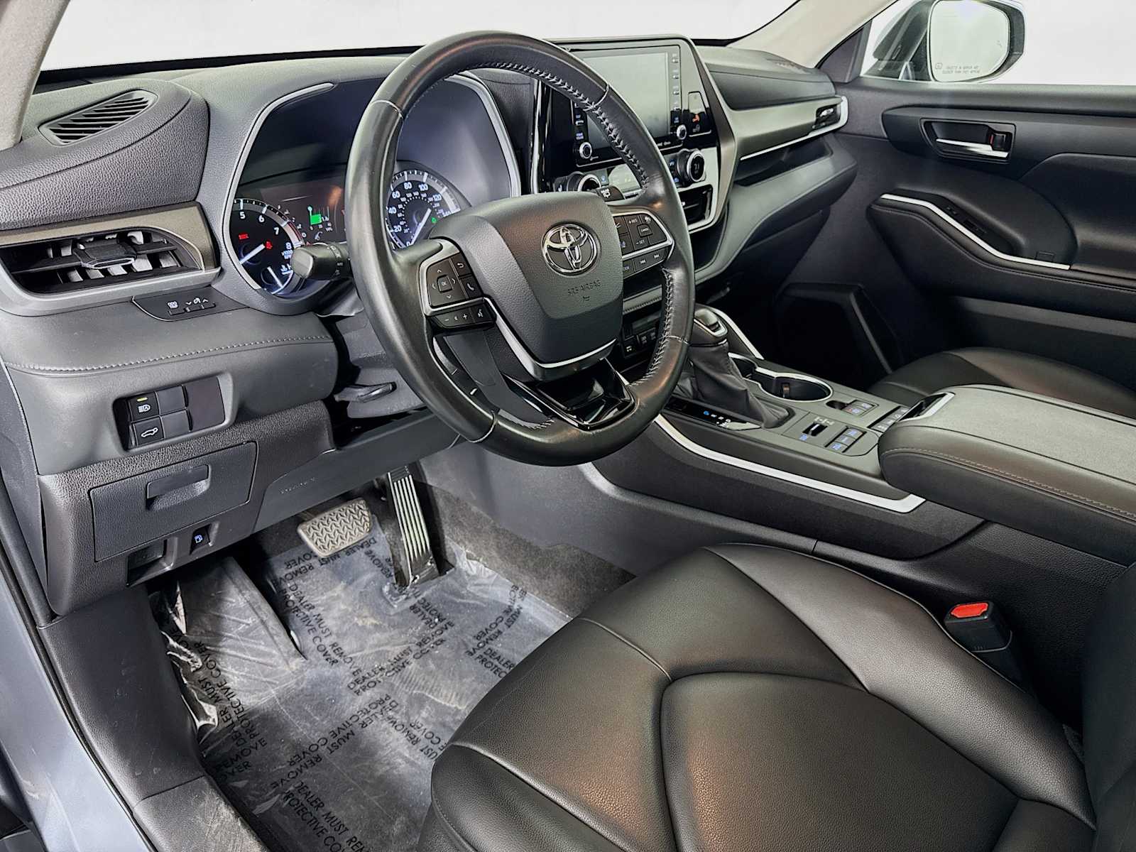 used 2020 Toyota Highlander car, priced at $32,497