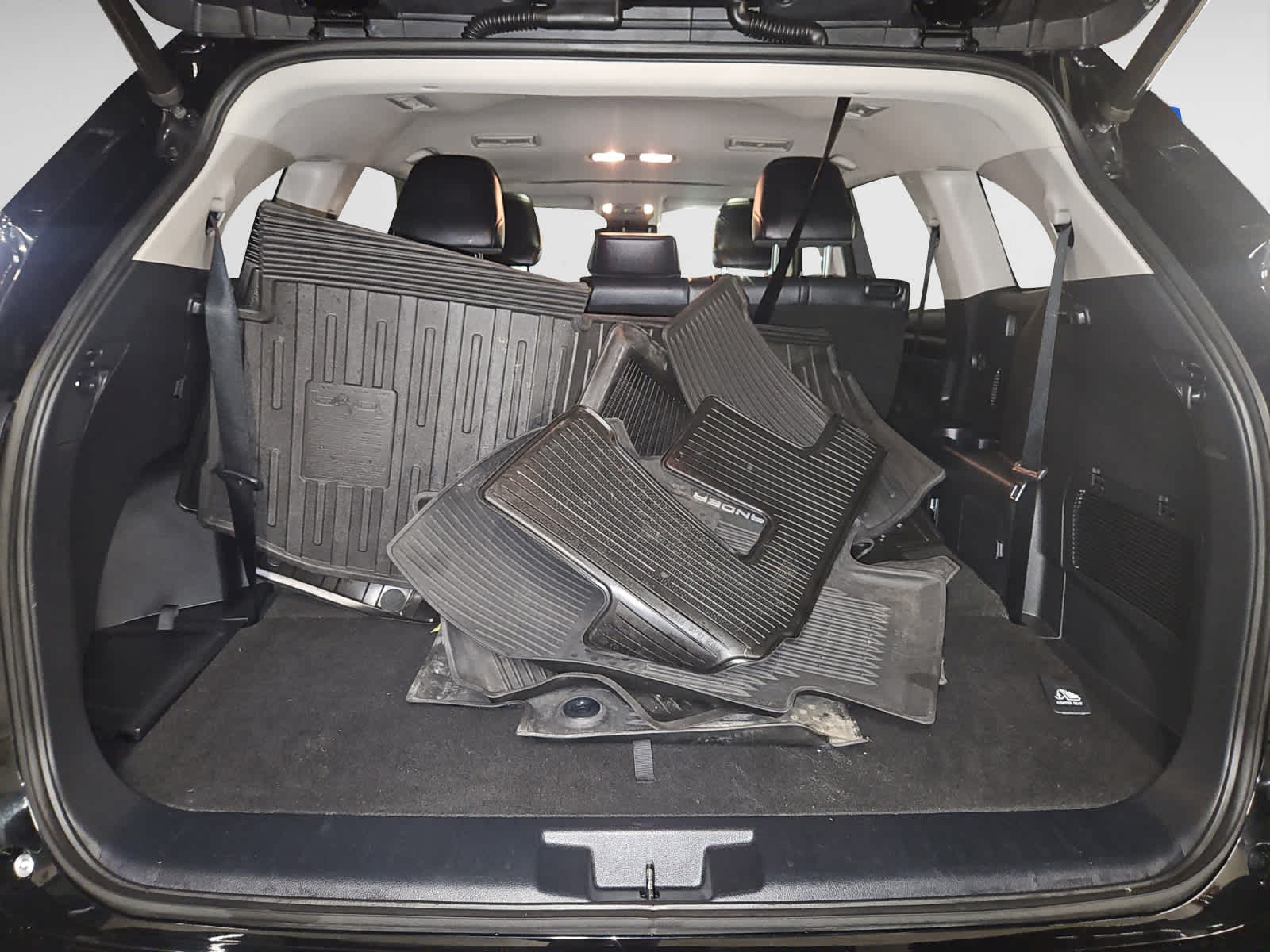 used 2021 Toyota Highlander car, priced at $29,998