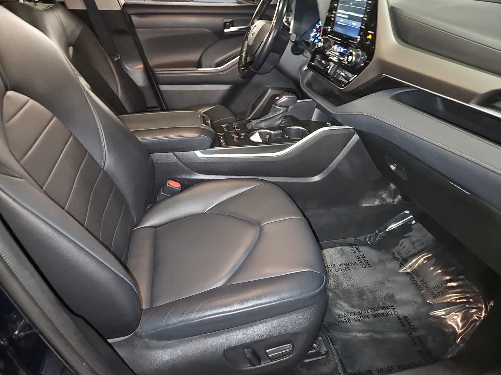 used 2021 Toyota Highlander car, priced at $36,297