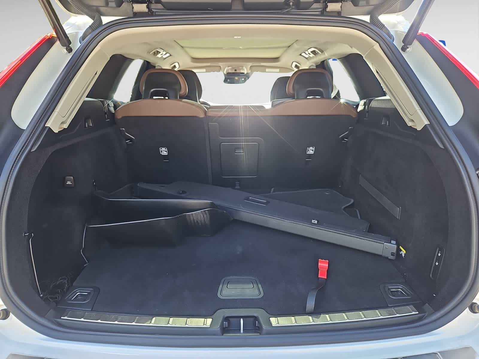 used 2018 Volvo XC60 car, priced at $23,297