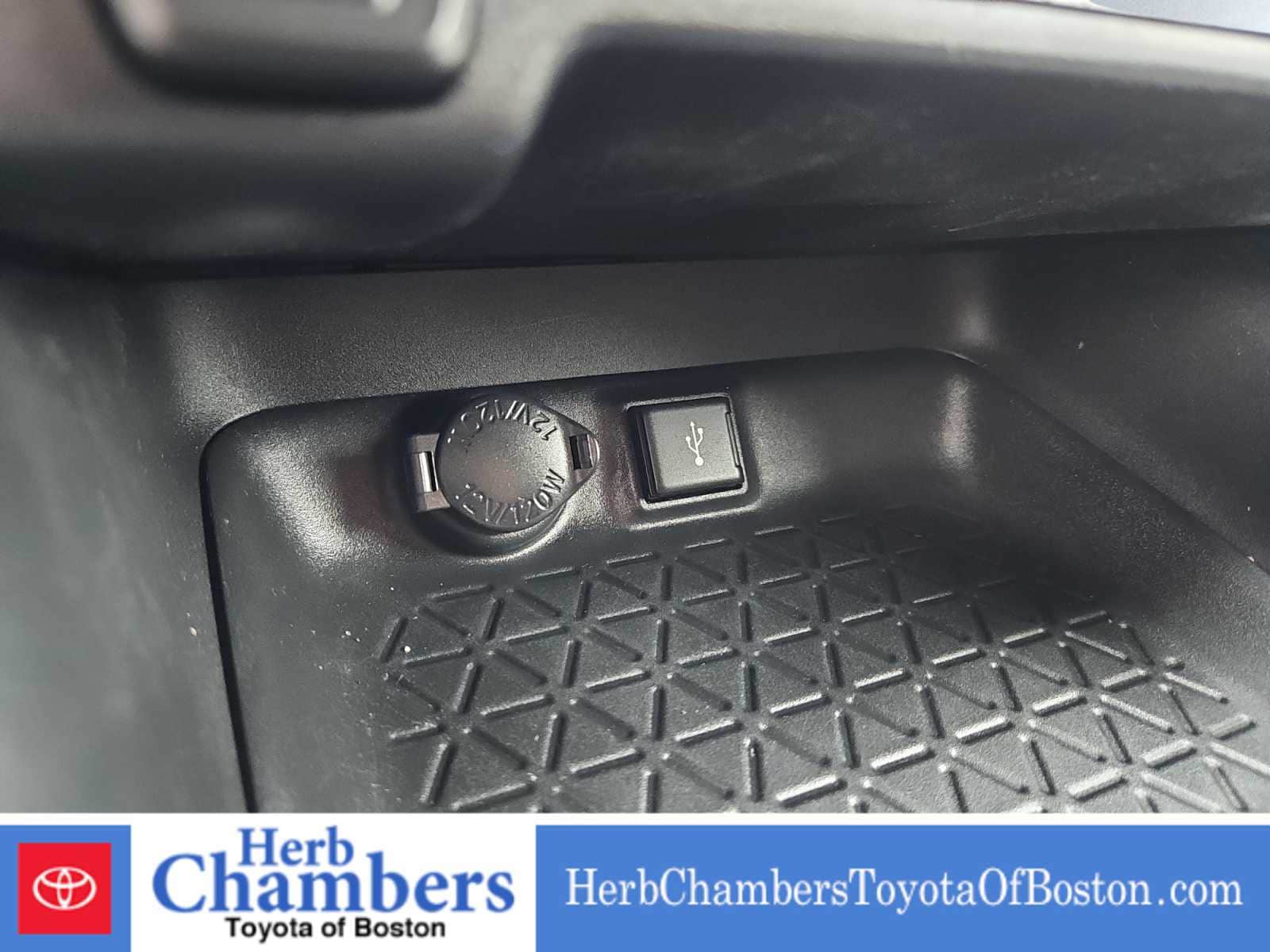 used 2022 Toyota RAV4 car, priced at $26,998