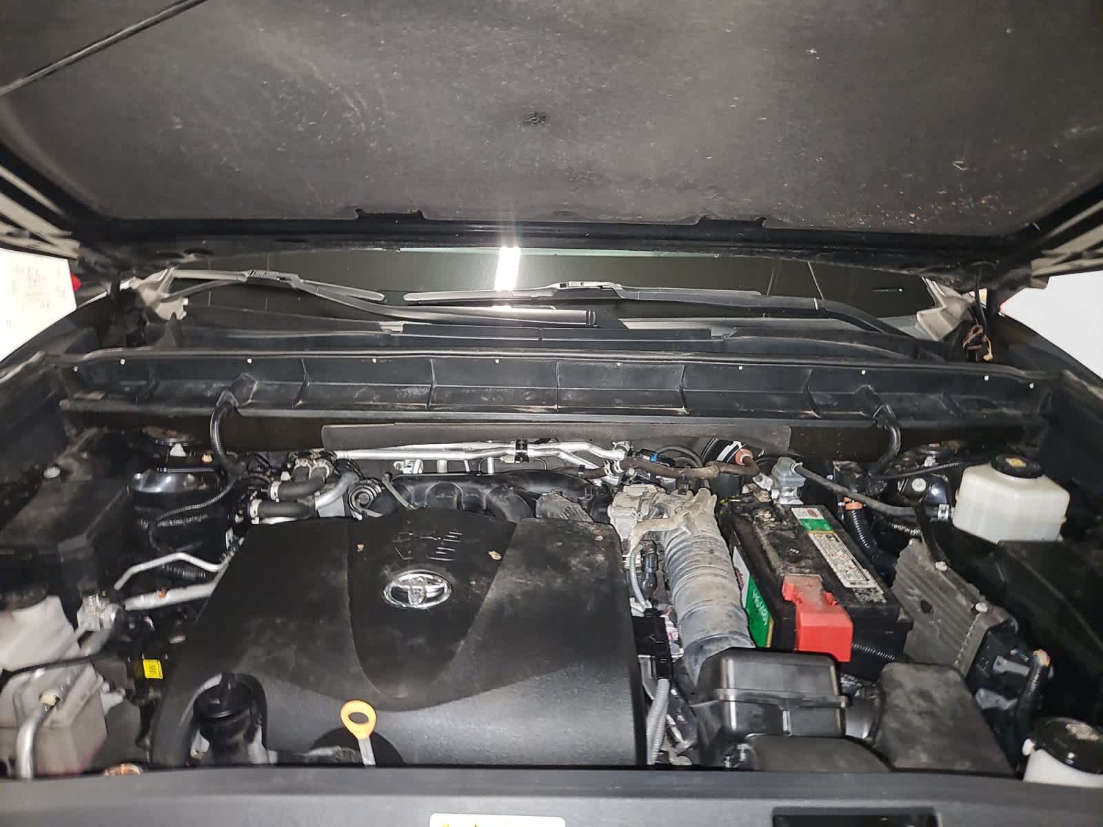 used 2021 Toyota Highlander car, priced at $29,998