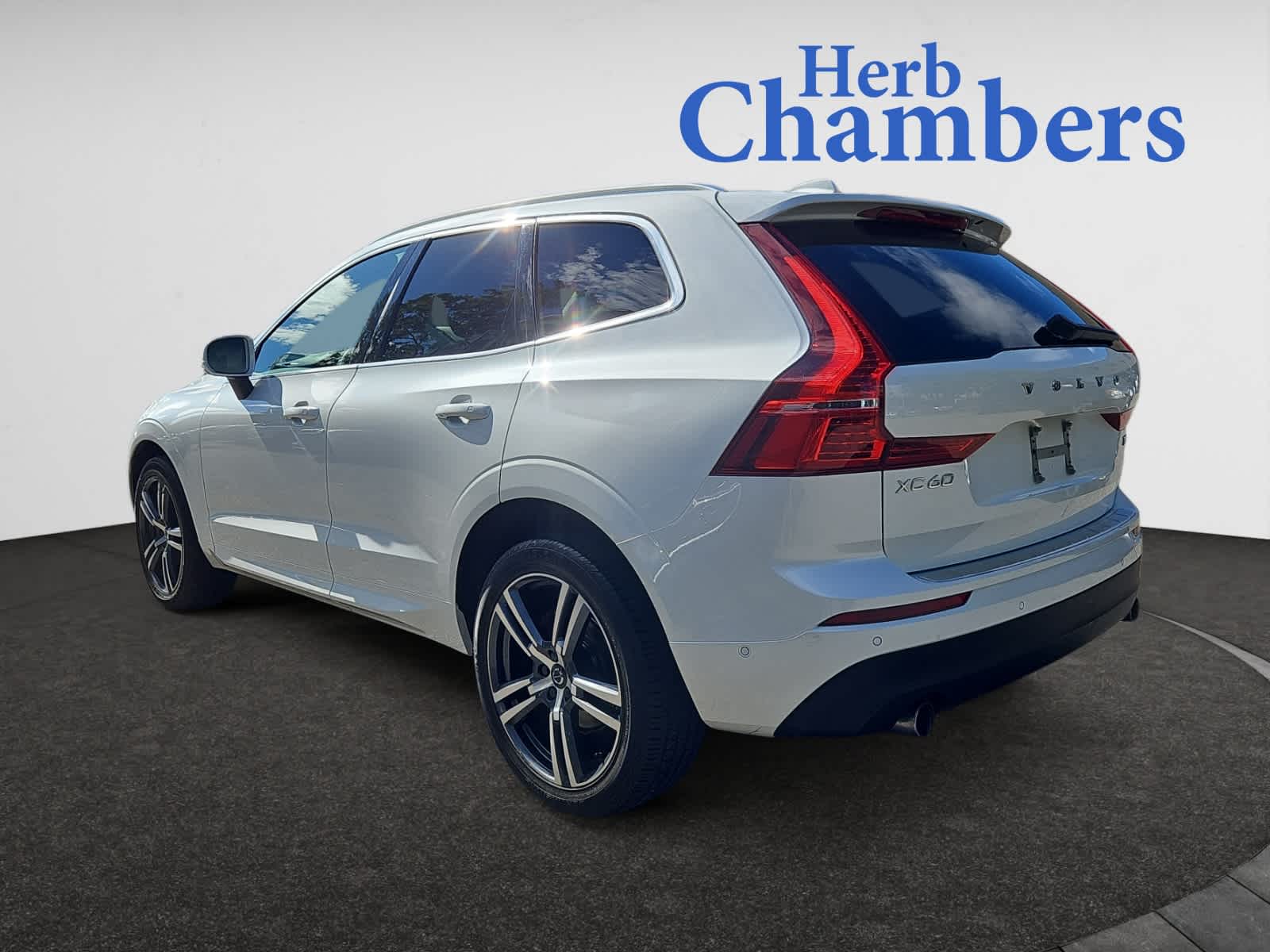 used 2018 Volvo XC60 car, priced at $23,297
