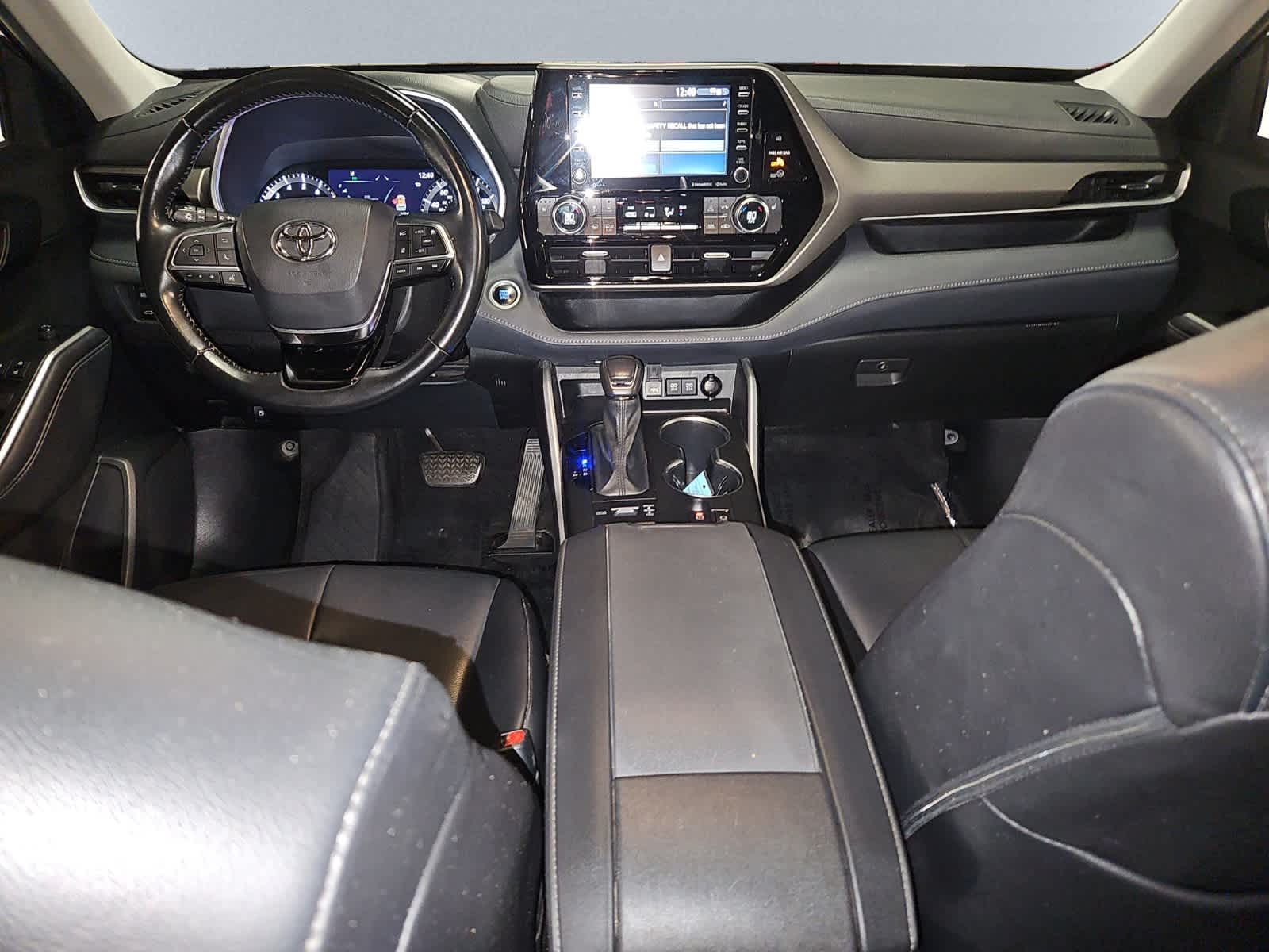 used 2021 Toyota Highlander car, priced at $36,297