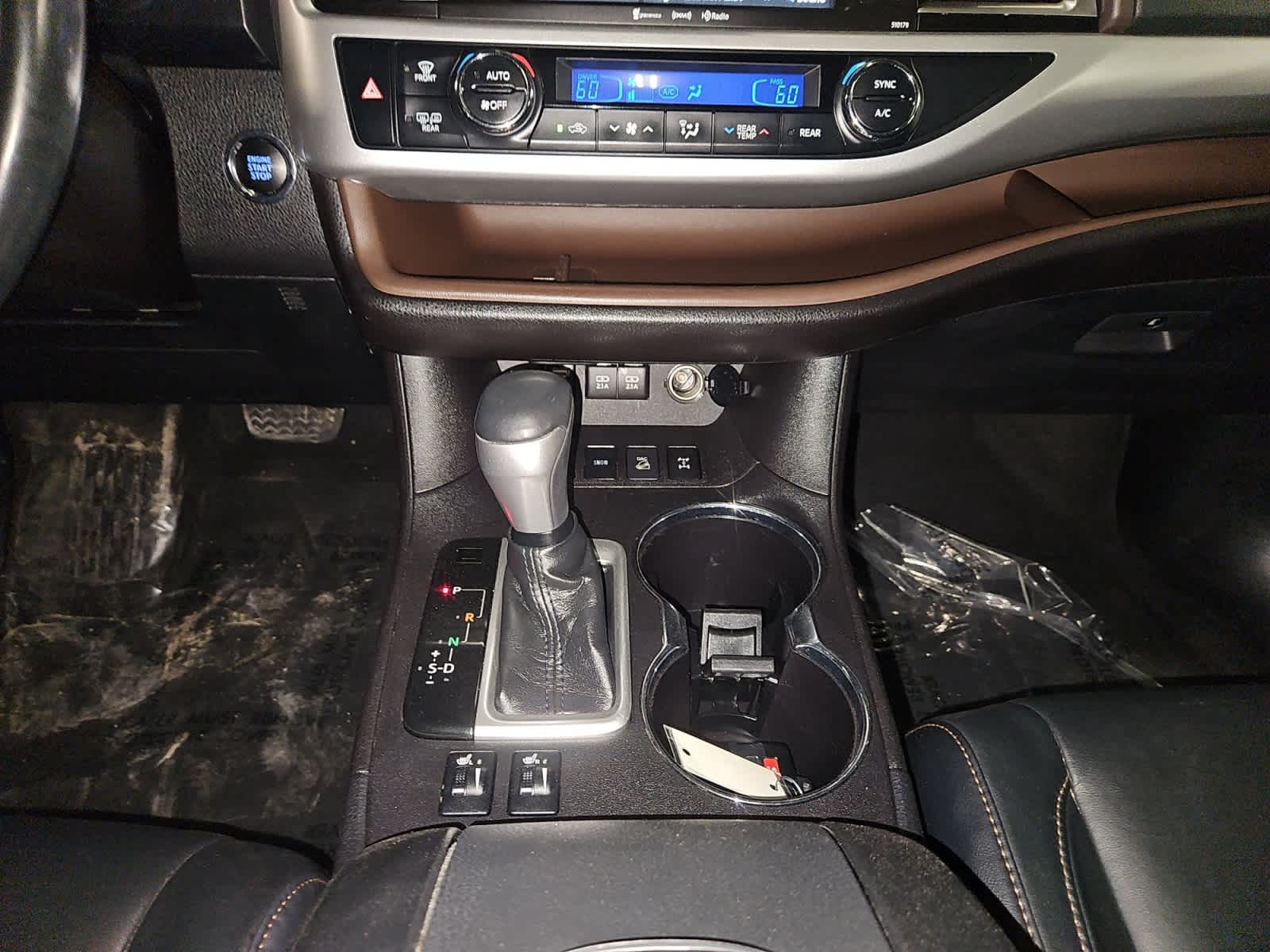 used 2018 Toyota Highlander car, priced at $29,397