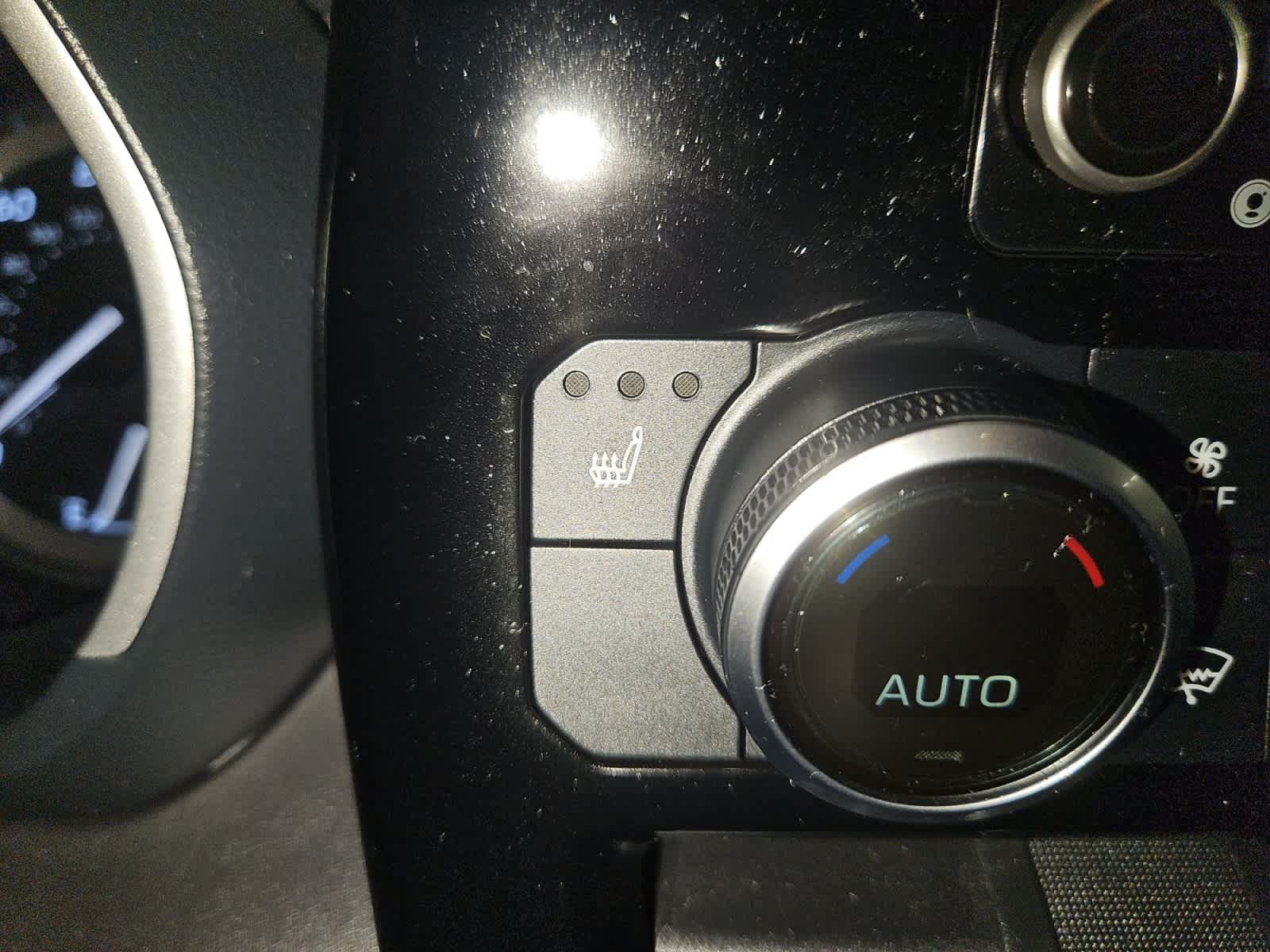 used 2021 Toyota Highlander car, priced at $29,998