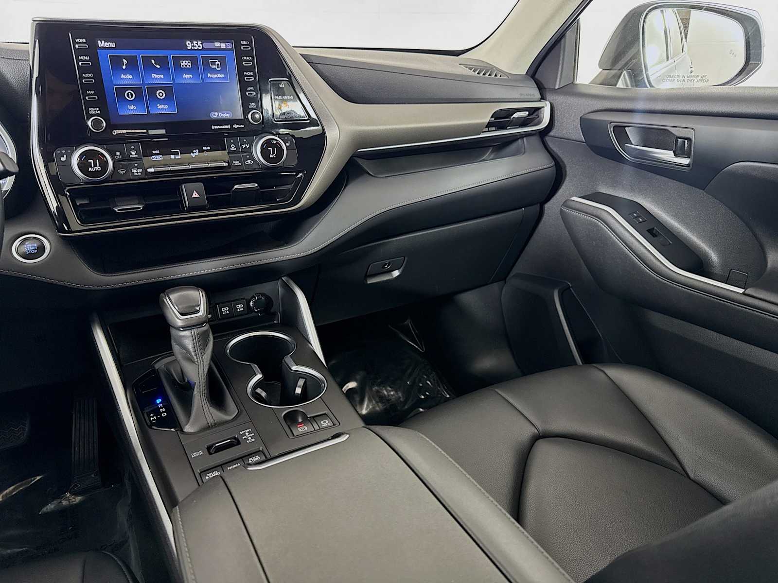 used 2020 Toyota Highlander car, priced at $32,497
