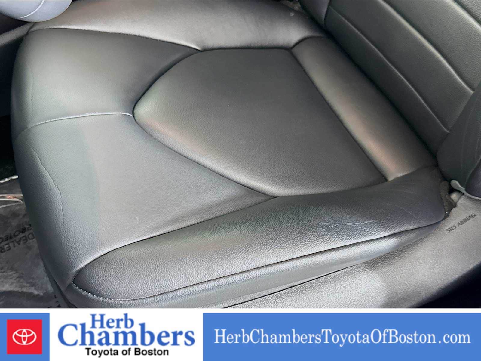used 2021 Toyota Highlander car, priced at $32,897