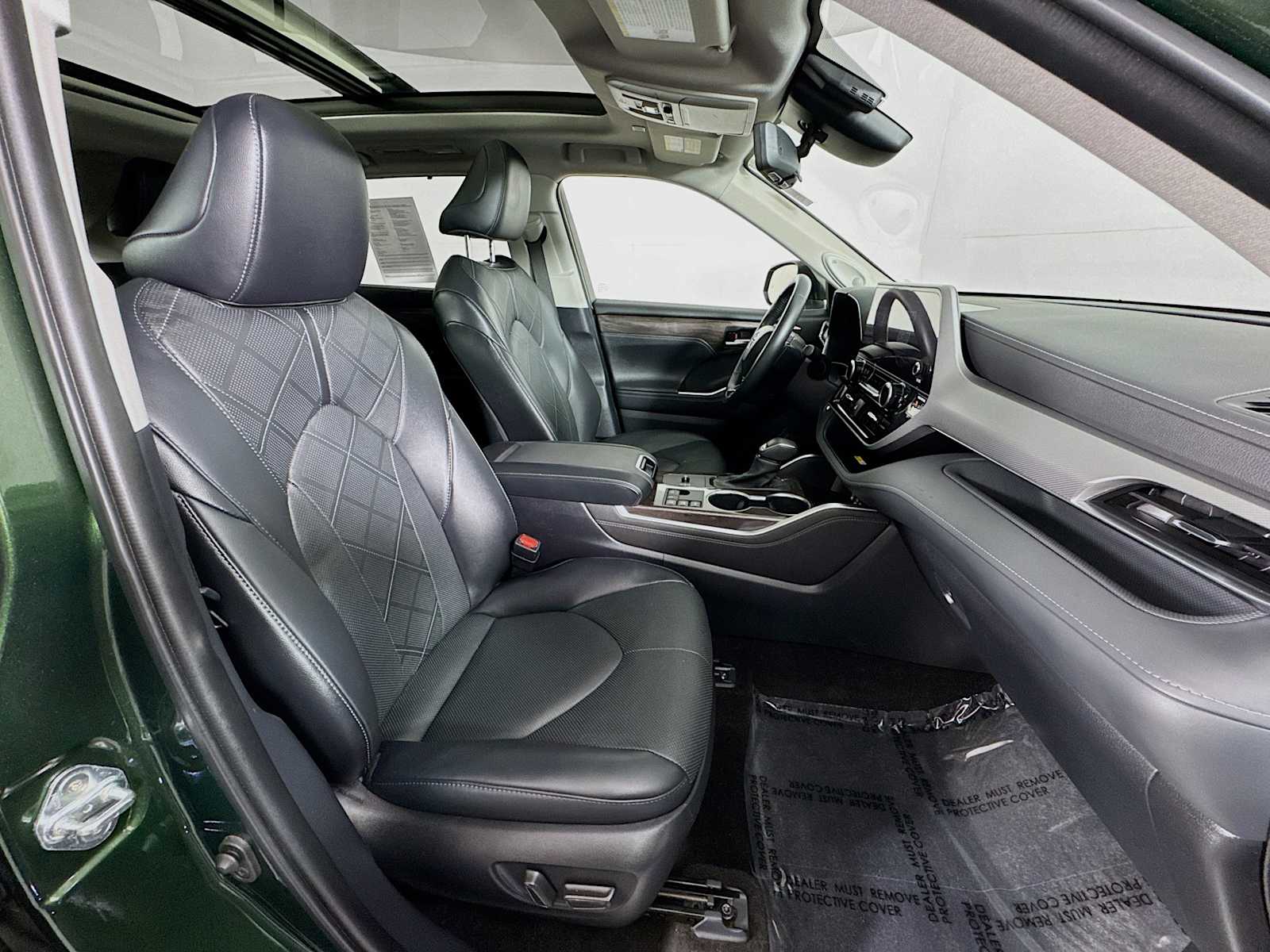 used 2023 Toyota Highlander car, priced at $49,497