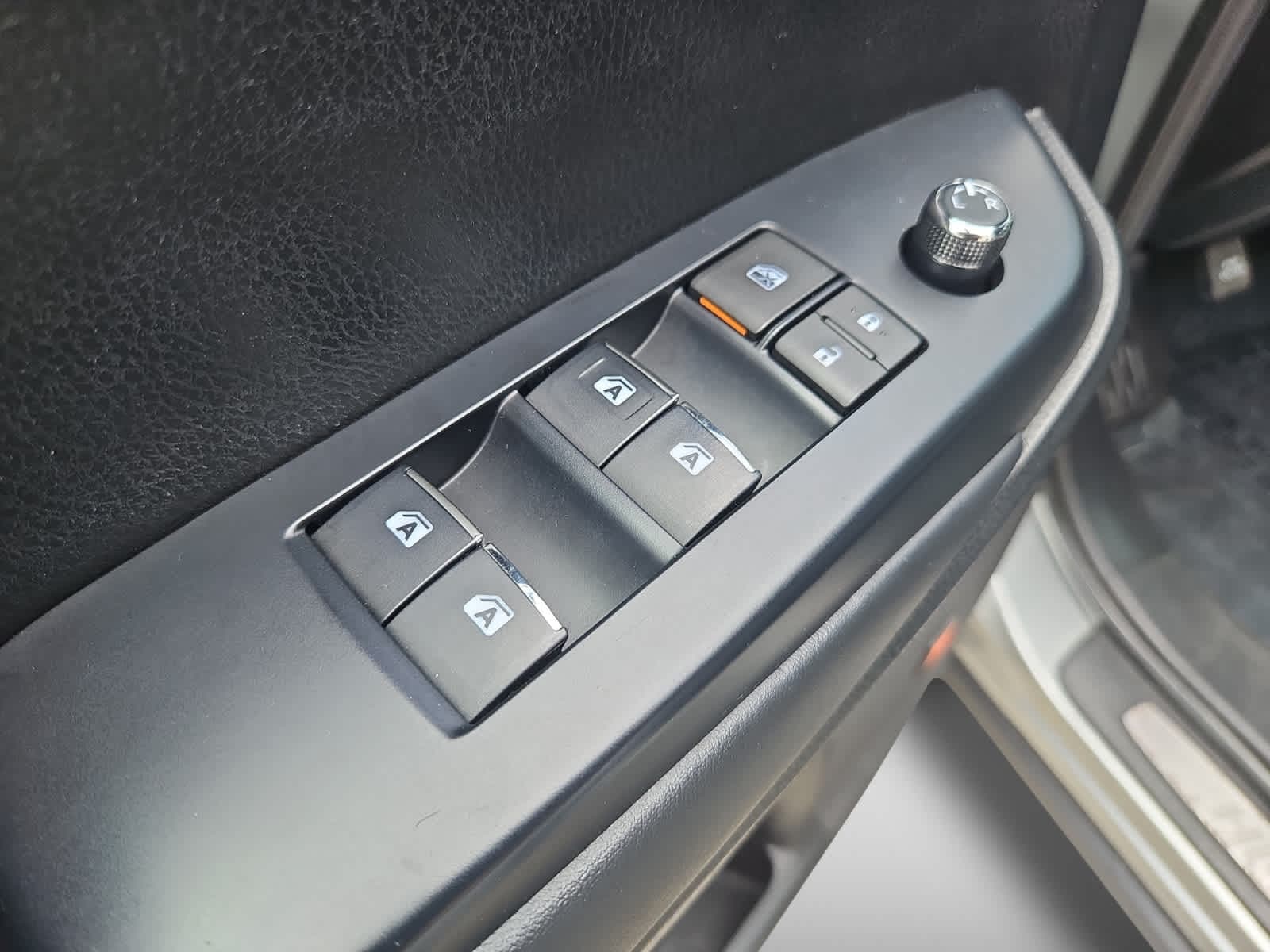 used 2019 Toyota Highlander car, priced at $32,998