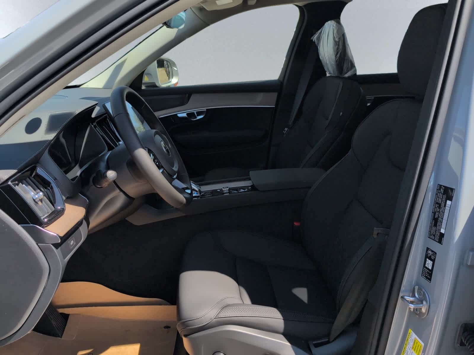 new 2026 Volvo XC90 car, priced at $71,825
