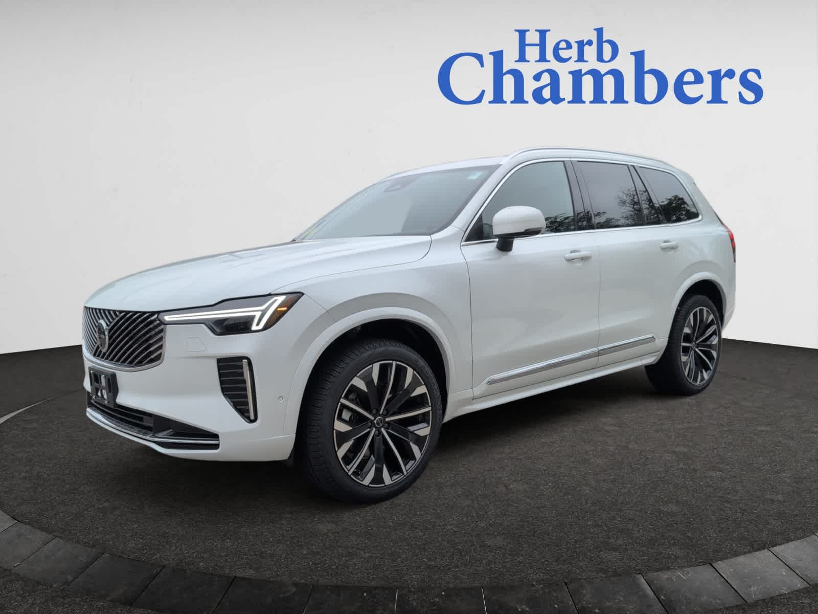 new 2025 Volvo XC90 car, priced at $69,155