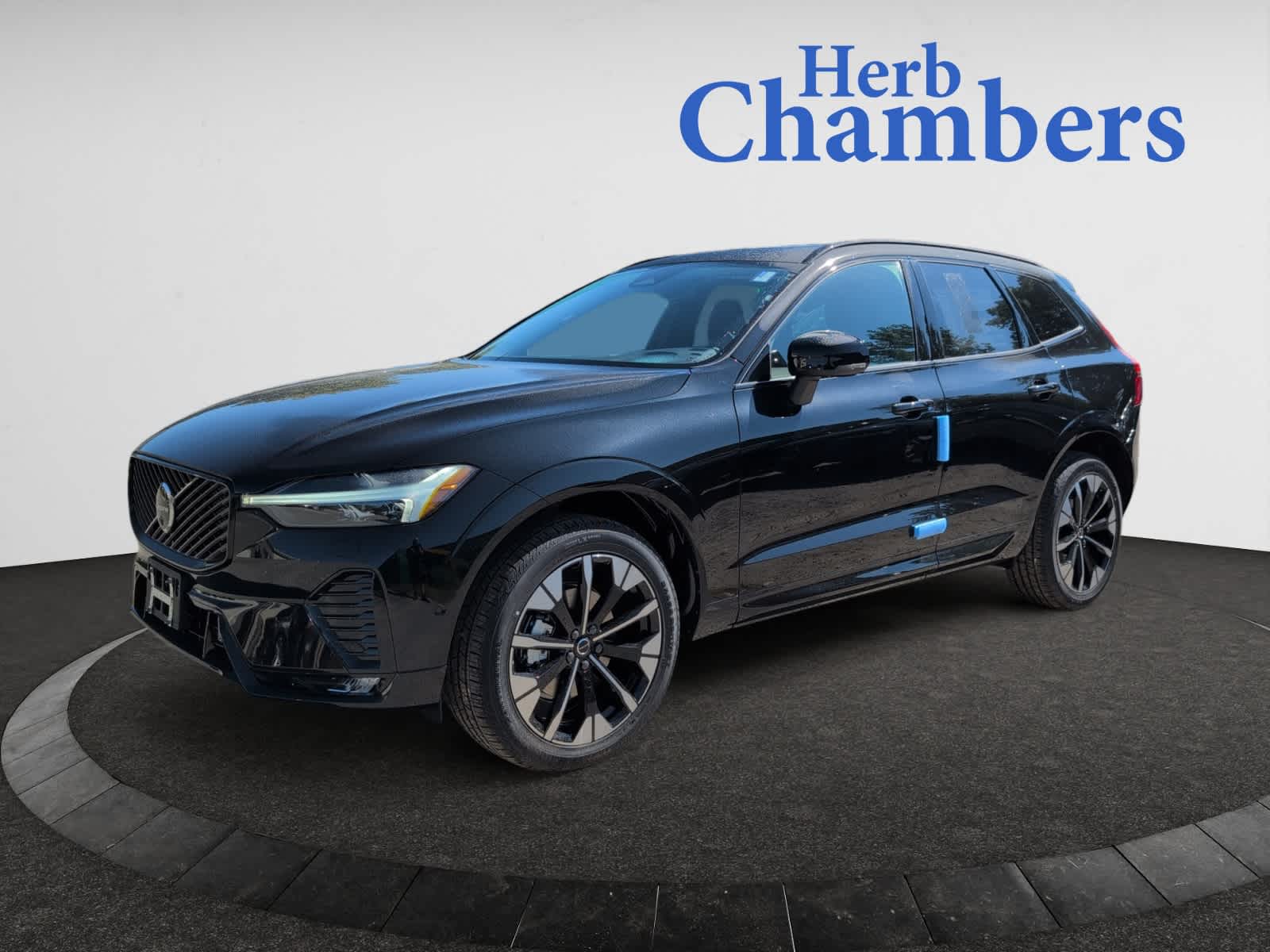 new 2026 Volvo XC60 car, priced at $57,985