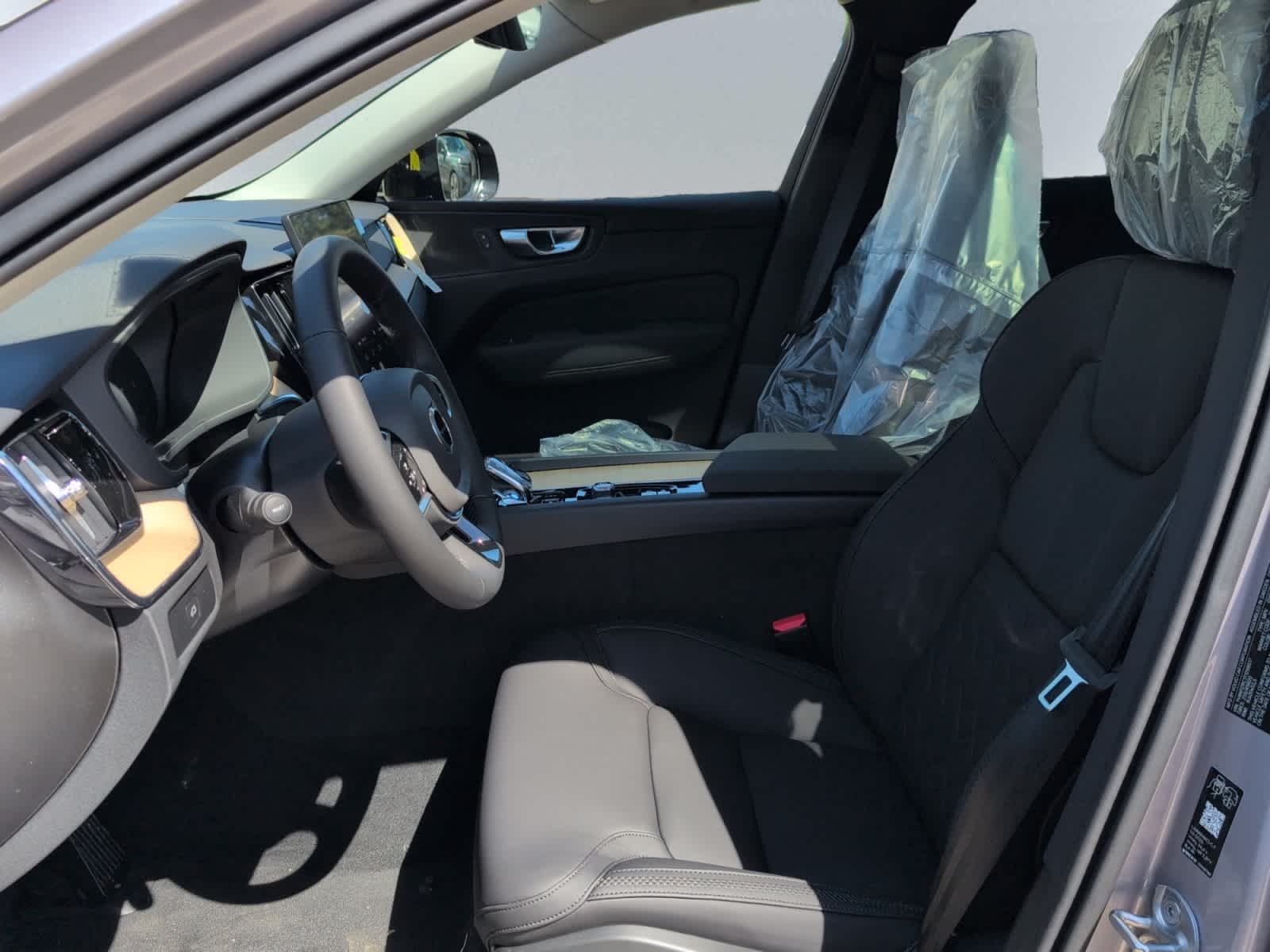 new 2026 Volvo XC60 car, priced at $57,985