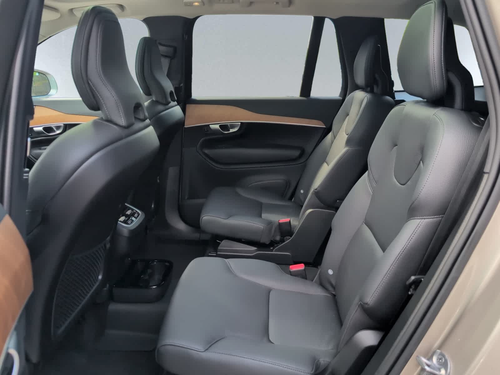 used 2024 Volvo XC90 car, priced at $50,497