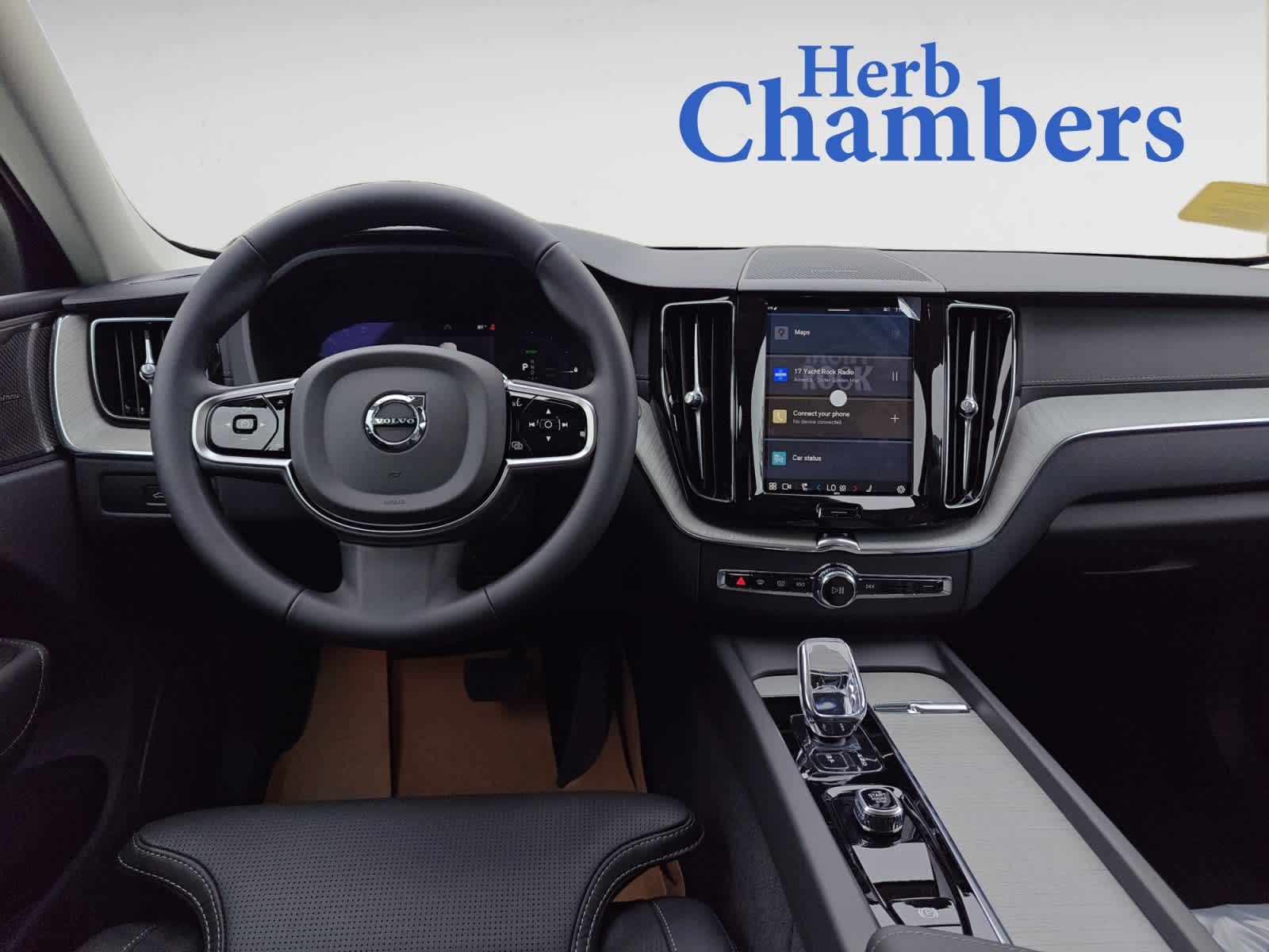 new 2025 Volvo XC60 plug-in hybrid car, priced at $71,490