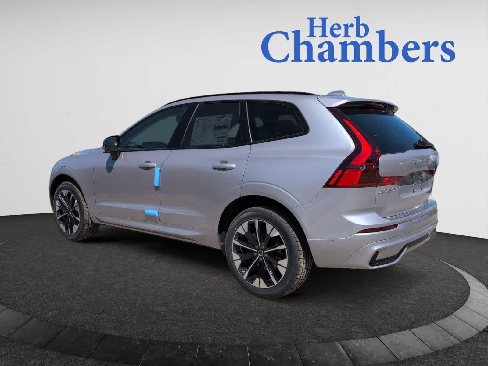 new 2026 Volvo XC60 car, priced at $57,985