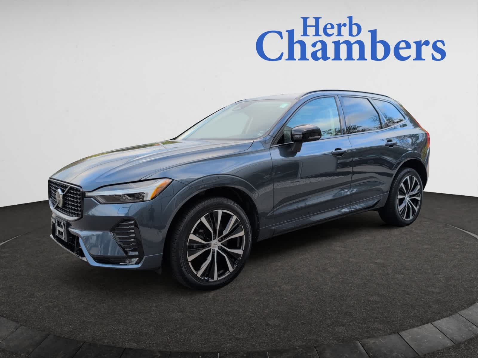 used 2023 Volvo XC60 car, priced at $38,998