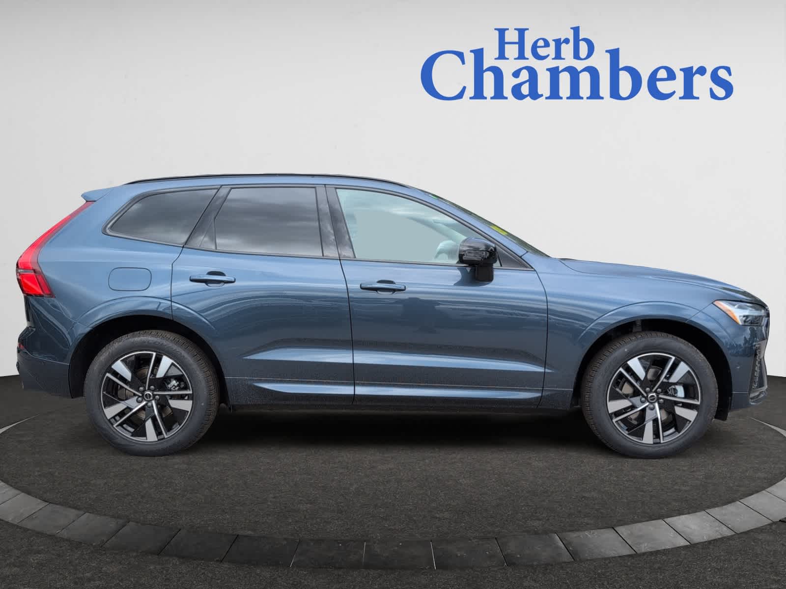 new 2026 Volvo XC60 car, priced at $58,360
