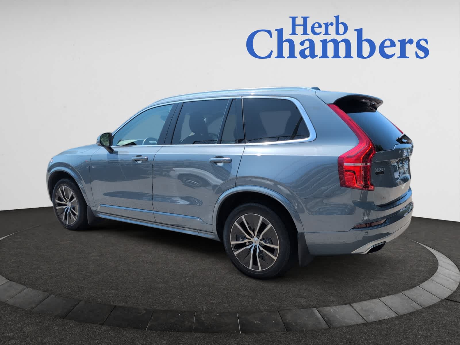 used 2020 Volvo XC90 car, priced at $25,998