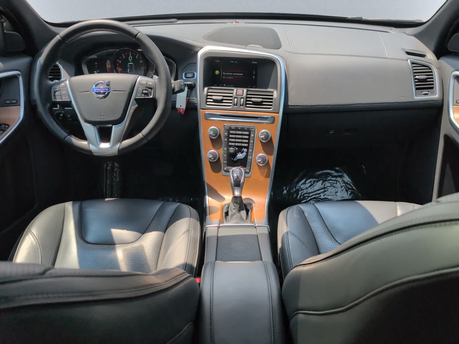used 2015 Volvo XC60 car, priced at $14,498