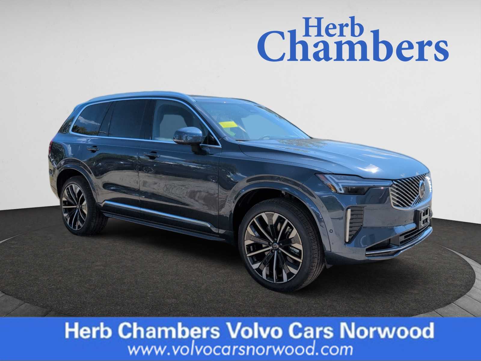 new 2026 Volvo XC90 plug-in hybrid car, priced at $85,625