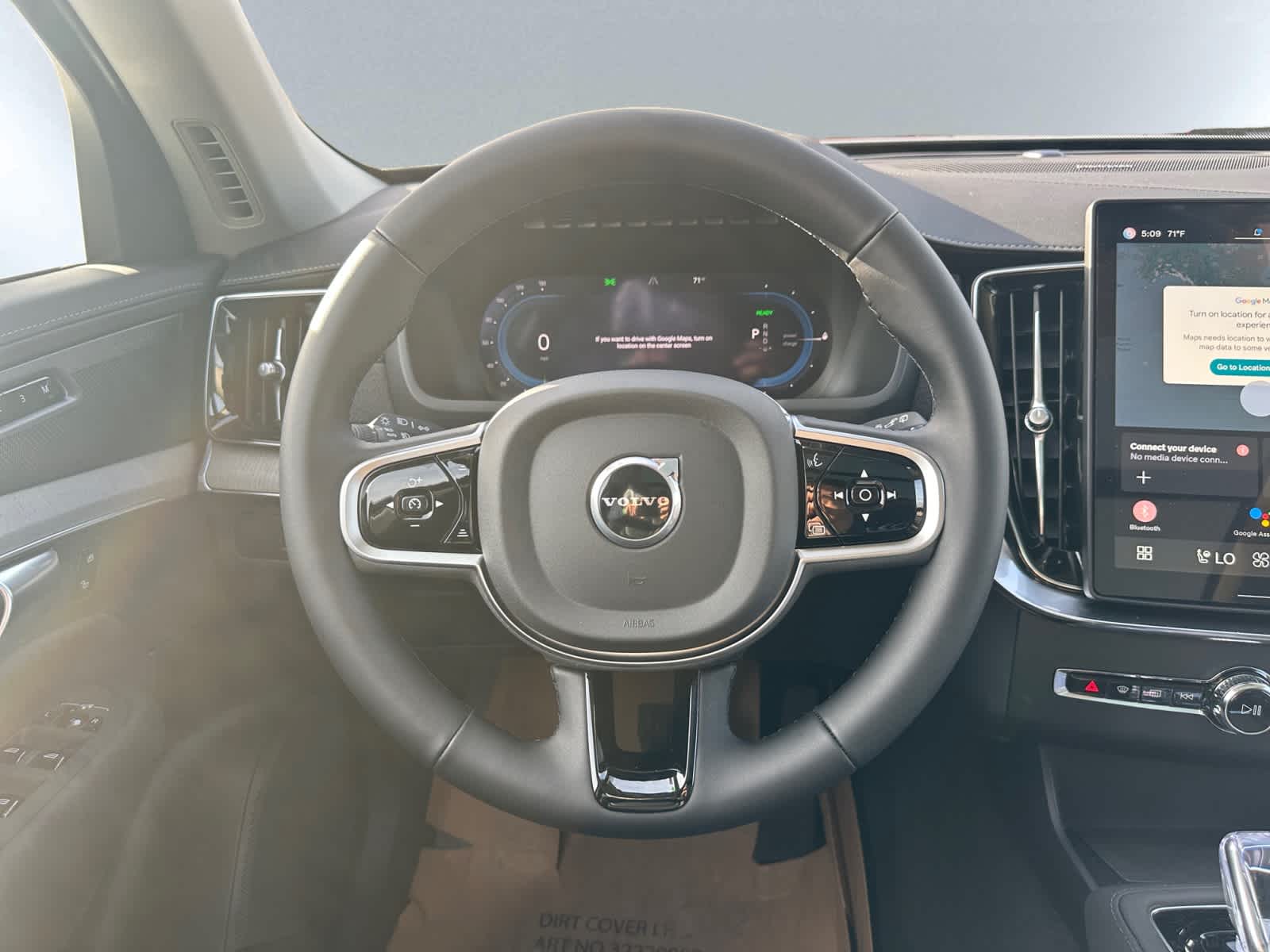 new 2025 Volvo XC90 plug-in hybrid car, priced at $81,995