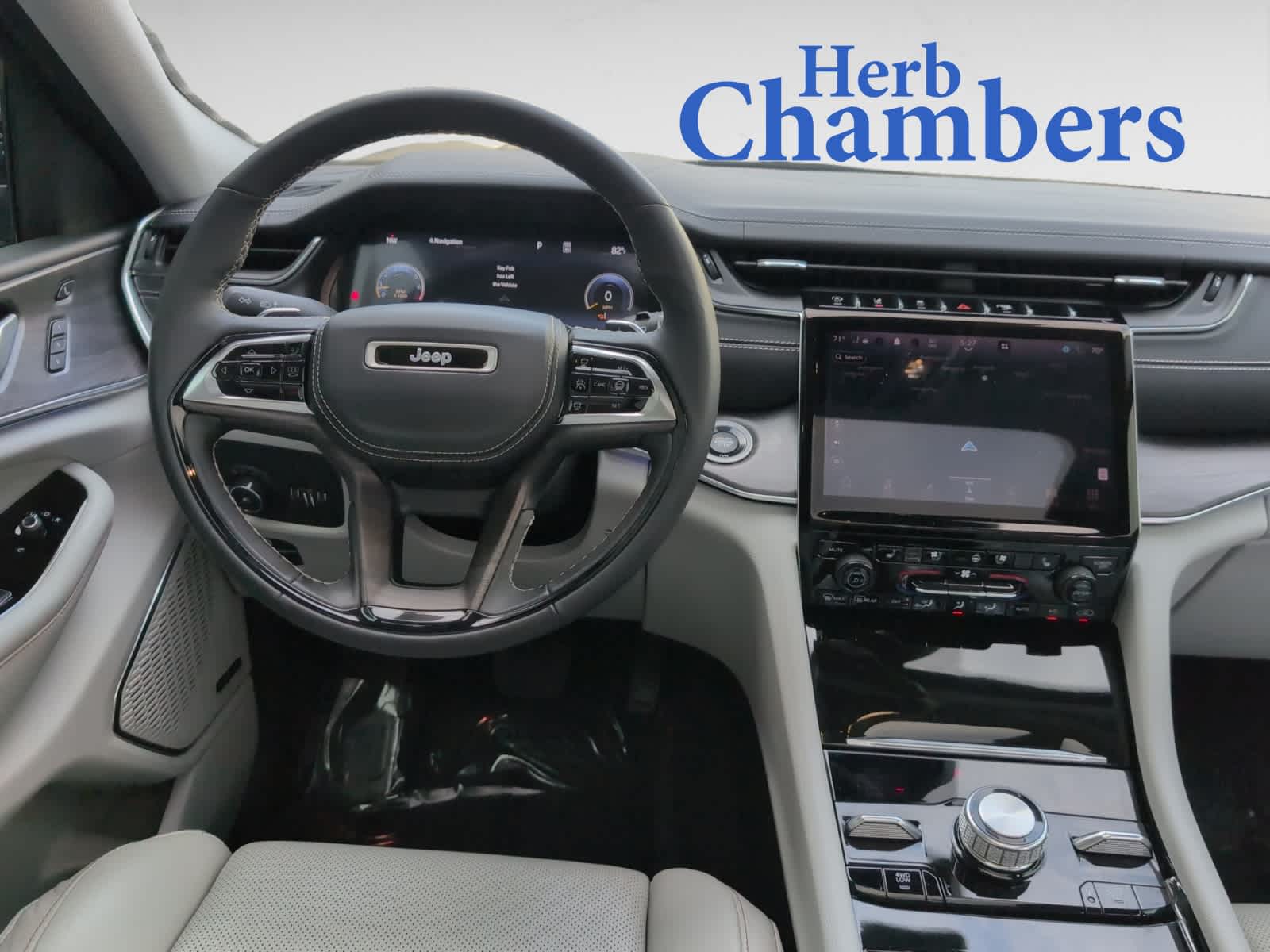 used 2023 Jeep Grand Cherokee car, priced at $41,998