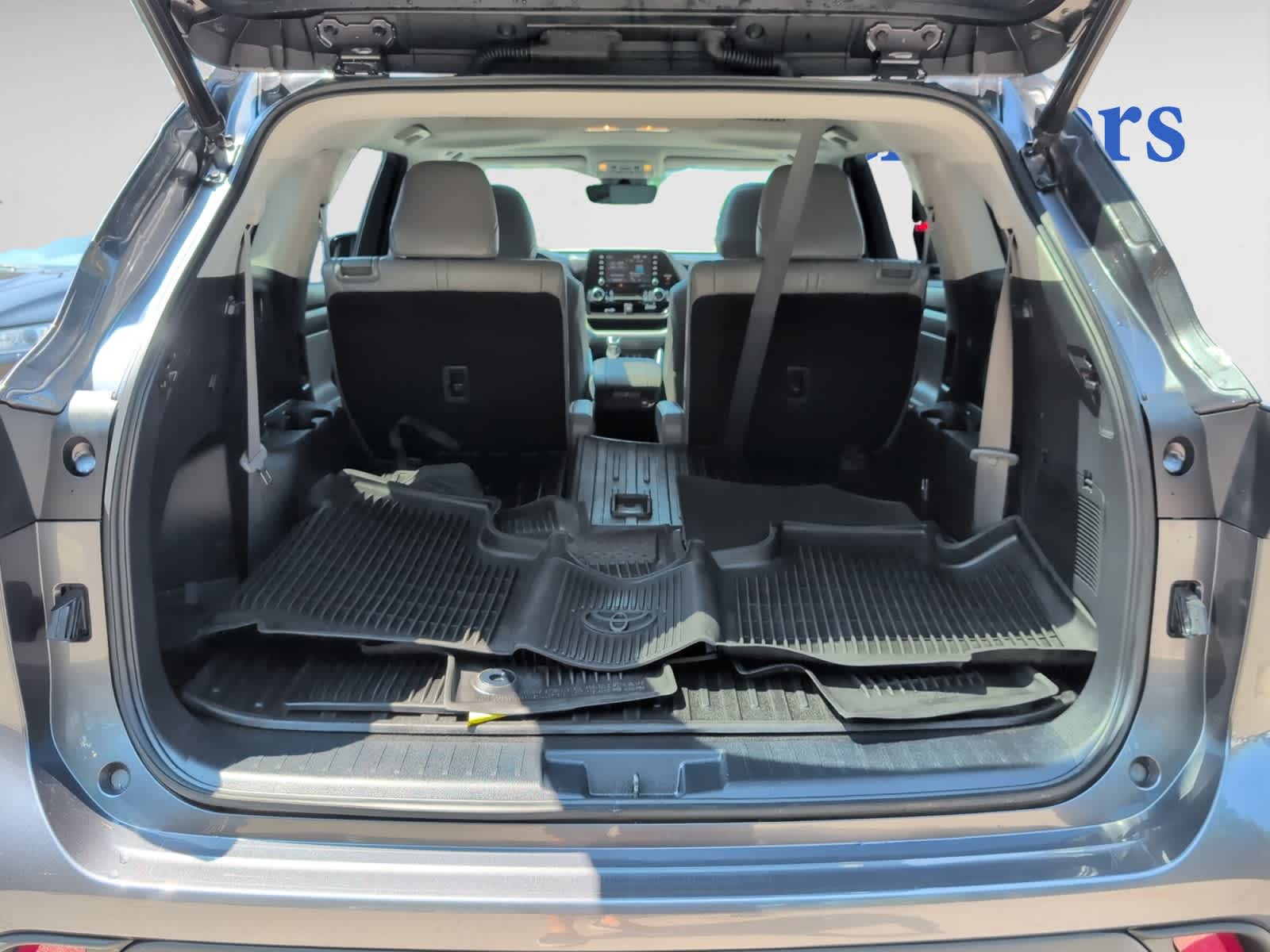 used 2022 Toyota Highlander car, priced at $36,998