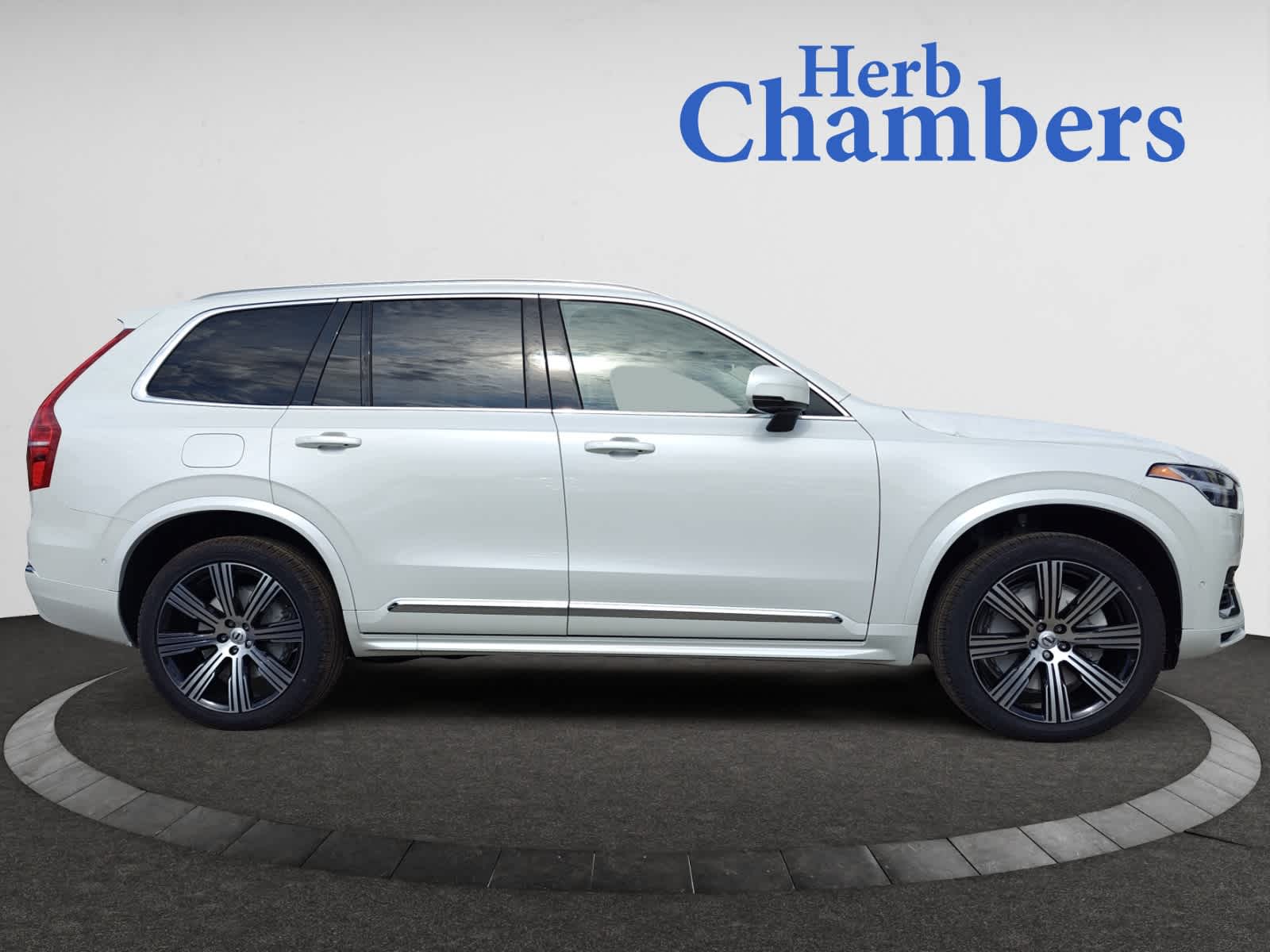 new 2025 Volvo XC90 plug-in hybrid car, priced at $82,155