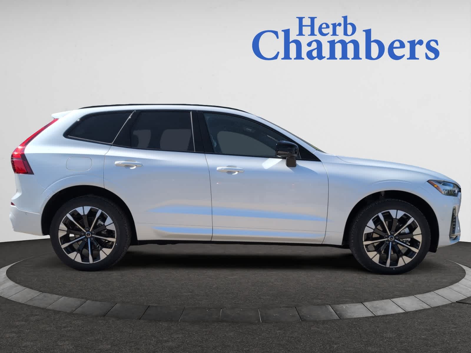 new 2026 Volvo XC60 car, priced at $57,575