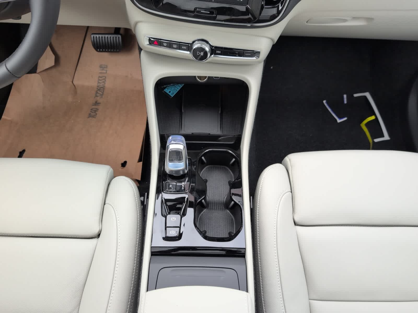 new 2026 Volvo XC40 car, priced at $54,200