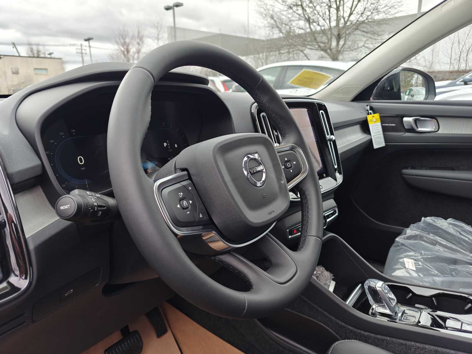 used 2024 Volvo XC40 B5 A ULT car, priced at $43,998