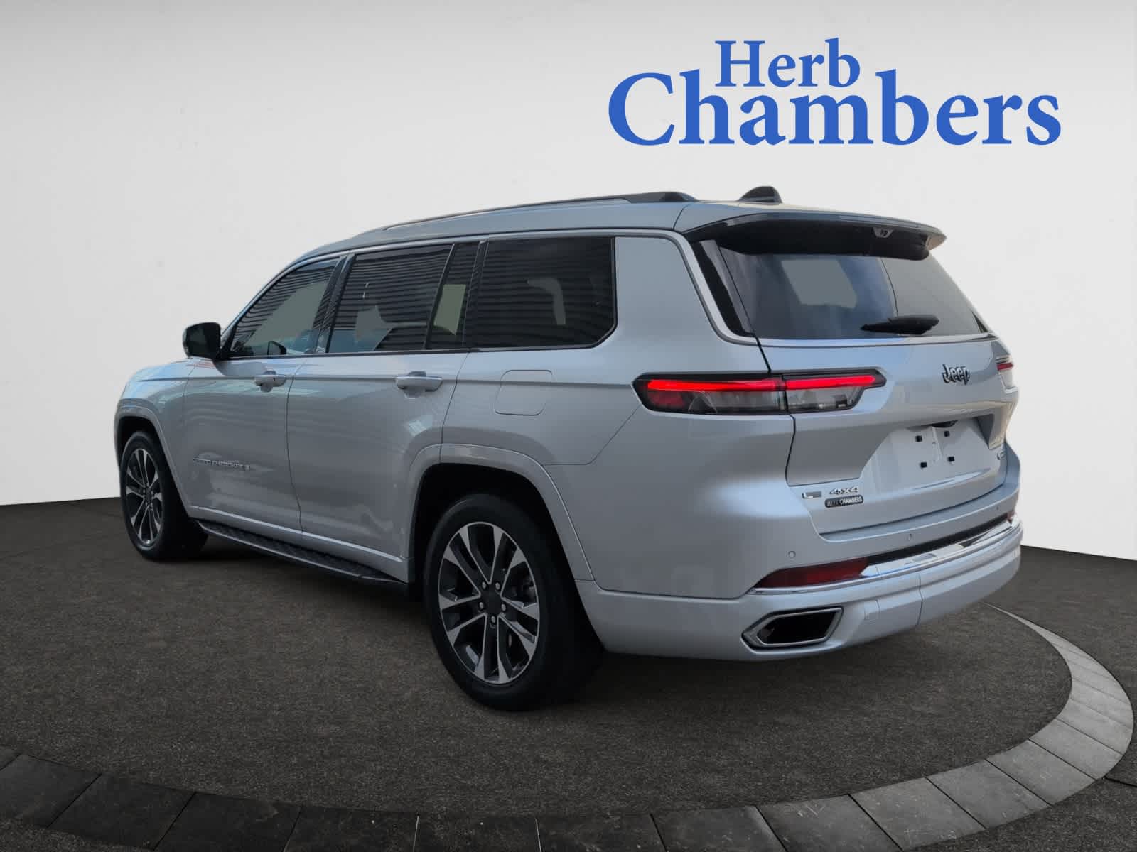 used 2023 Jeep Grand Cherokee car, priced at $41,998