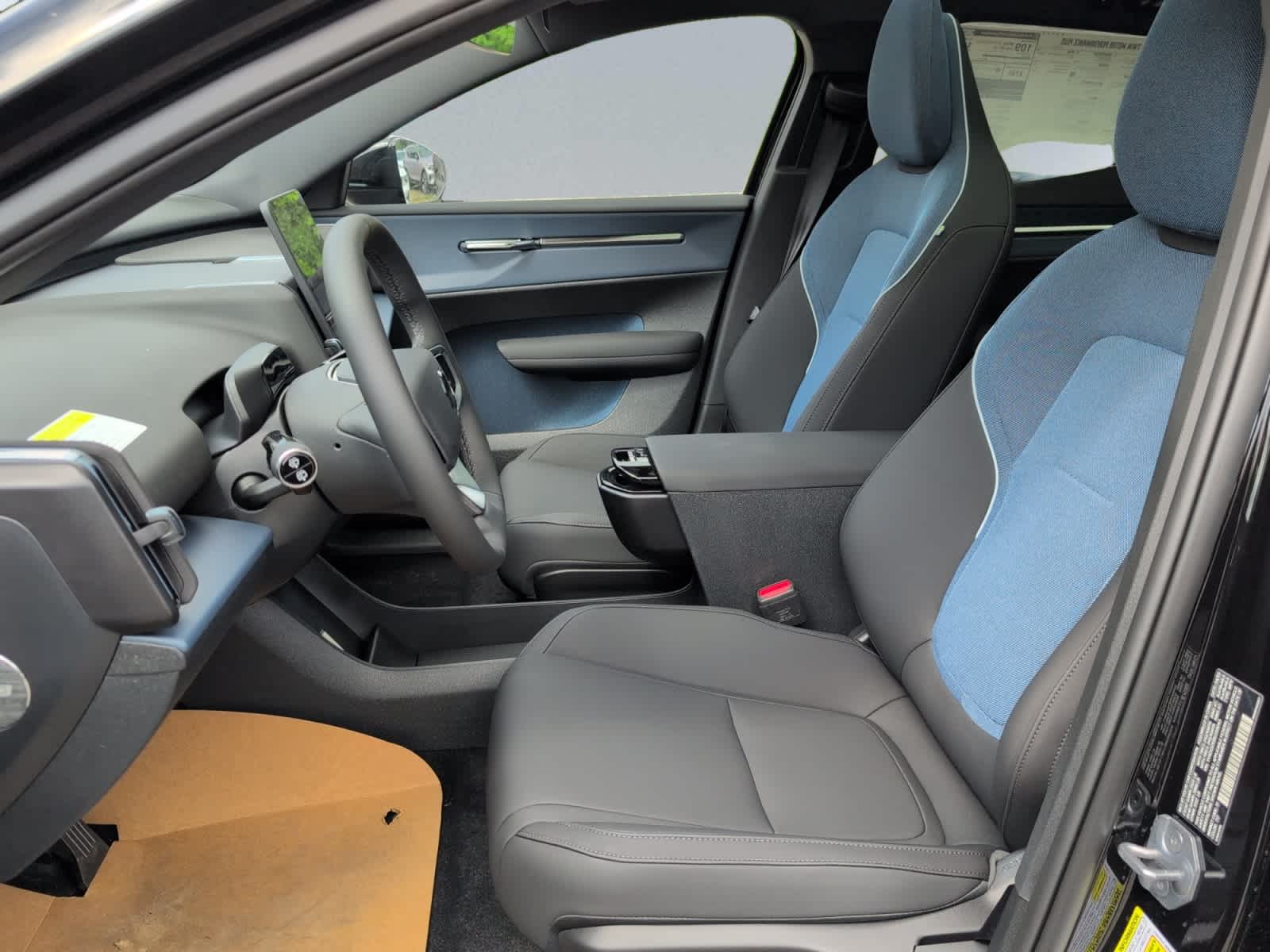 new 2025 Volvo EX30 car, priced at $47,380
