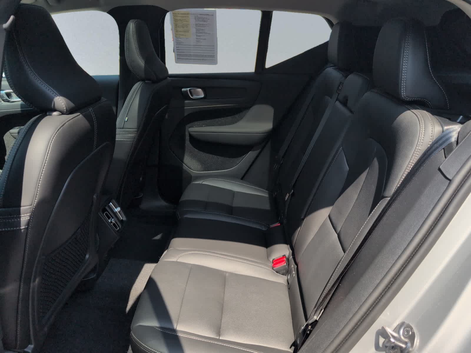 used 2024 Volvo XC40 B5 A ULT car, priced at $42,998
