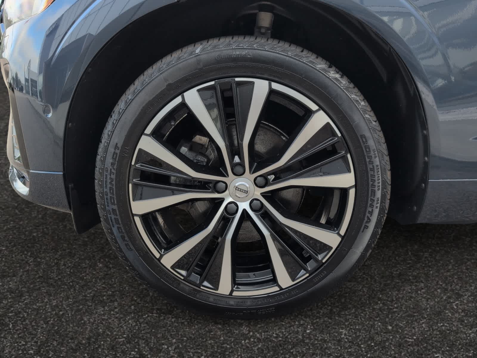 used 2023 Volvo XC60 car, priced at $38,998
