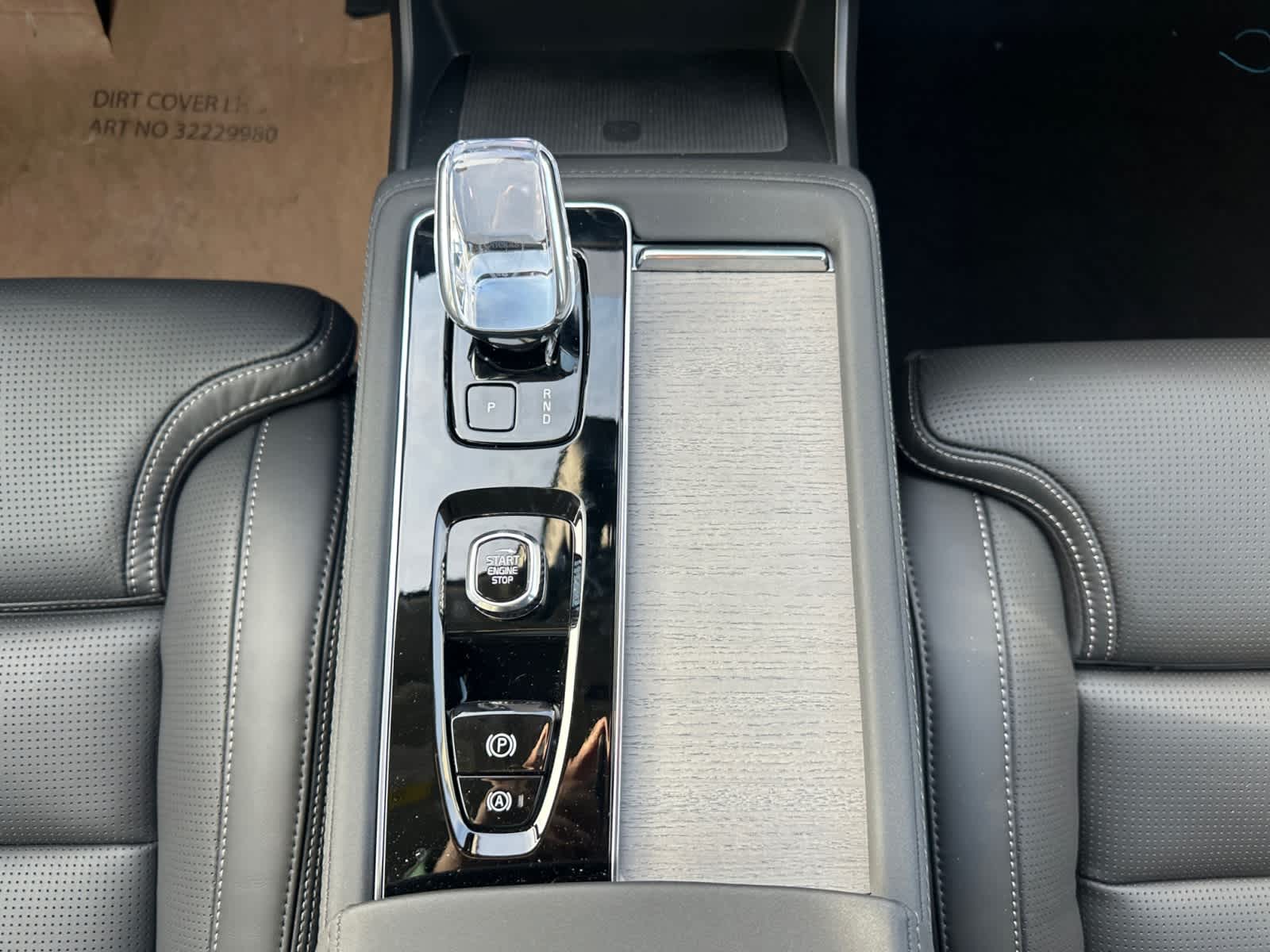 new 2025 Volvo XC90 plug-in hybrid car, priced at $81,995