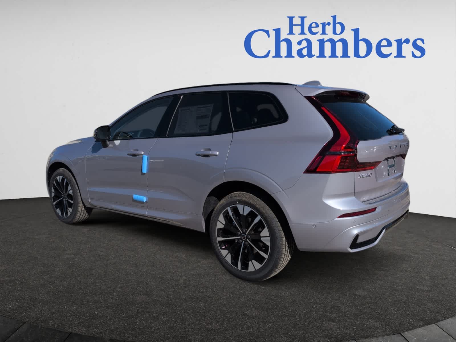 new 2026 Volvo XC60 car, priced at $57,985