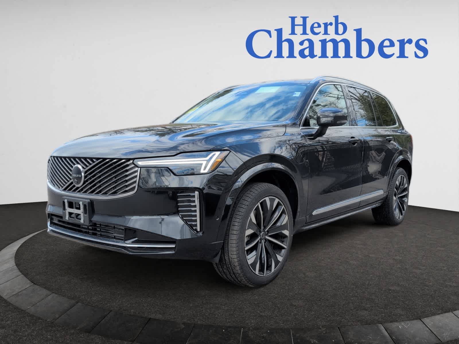new 2025 Volvo XC90 plug-in hybrid car, priced at $78,805
