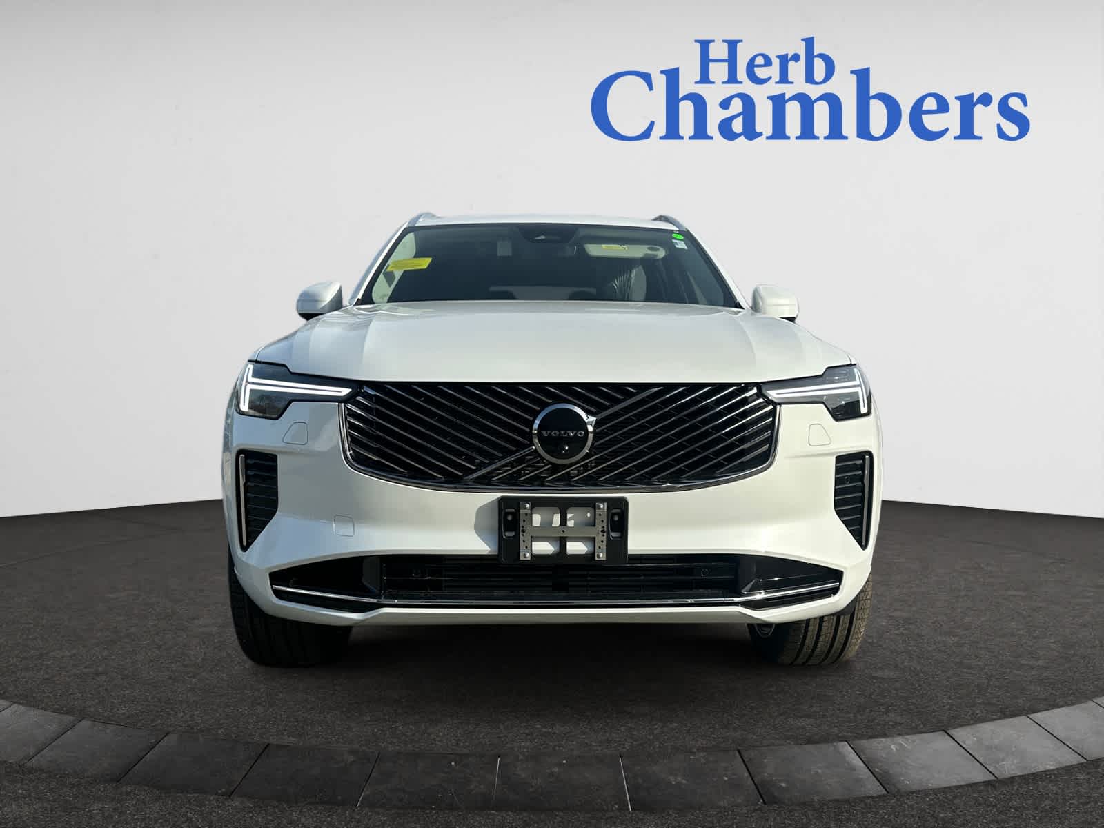 new 2025 Volvo XC90 plug-in hybrid car, priced at $81,995