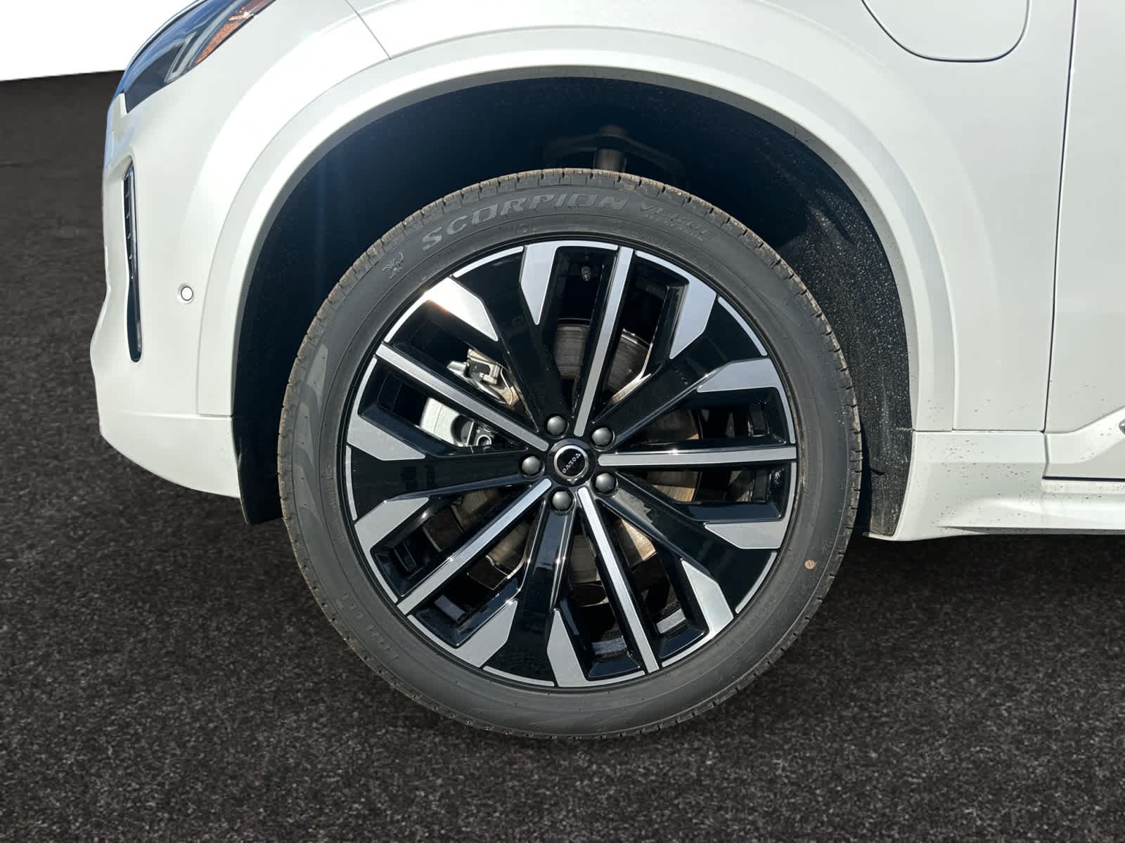 new 2025 Volvo XC90 plug-in hybrid car, priced at $81,995
