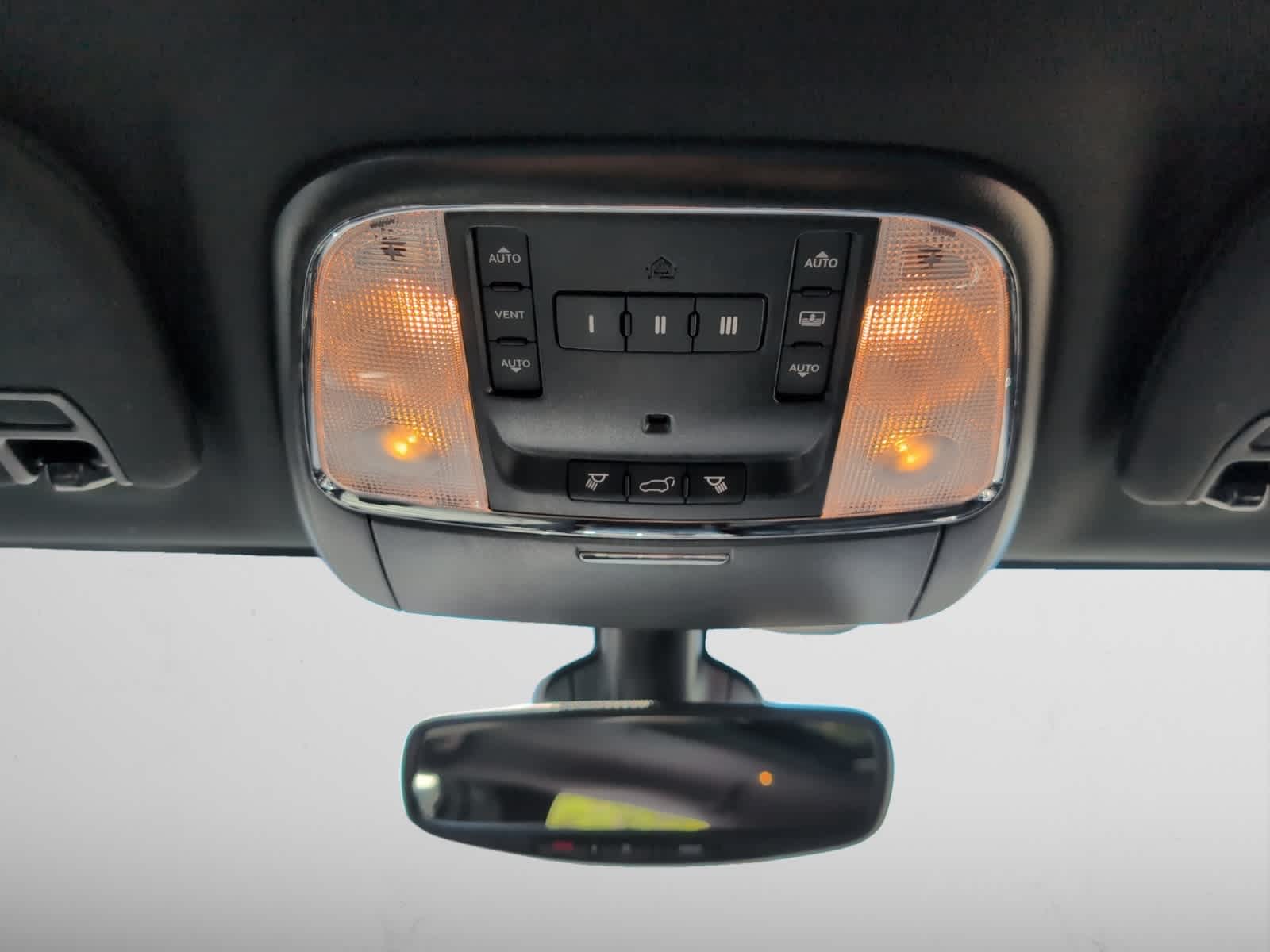 used 2021 Jeep Grand Cherokee car, priced at $28,998